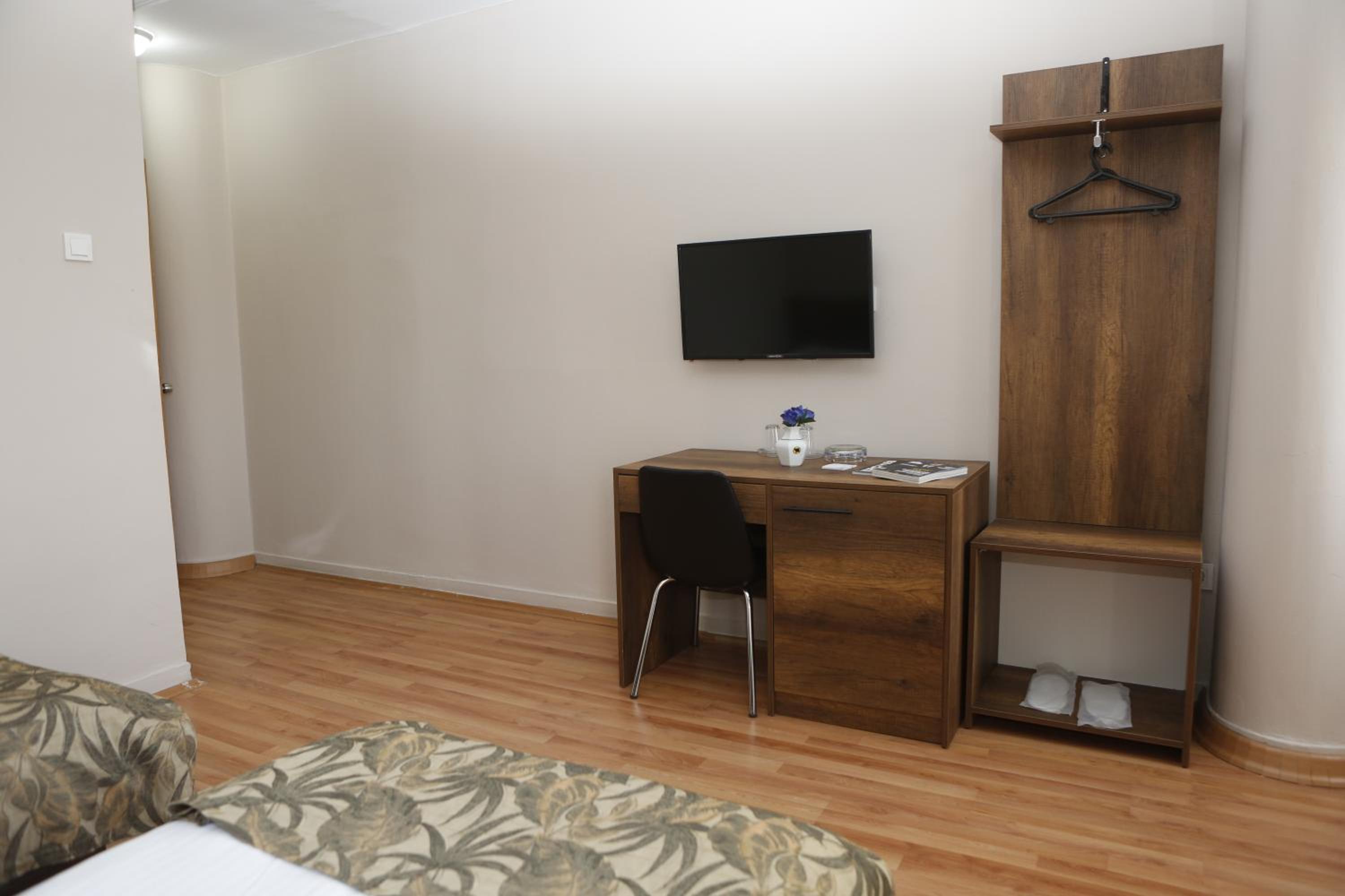 Cihan Palas - Image 45