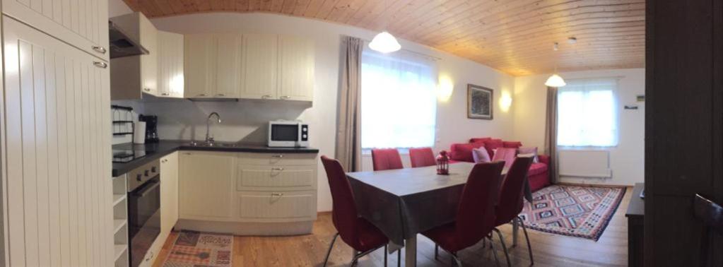 House Arianna