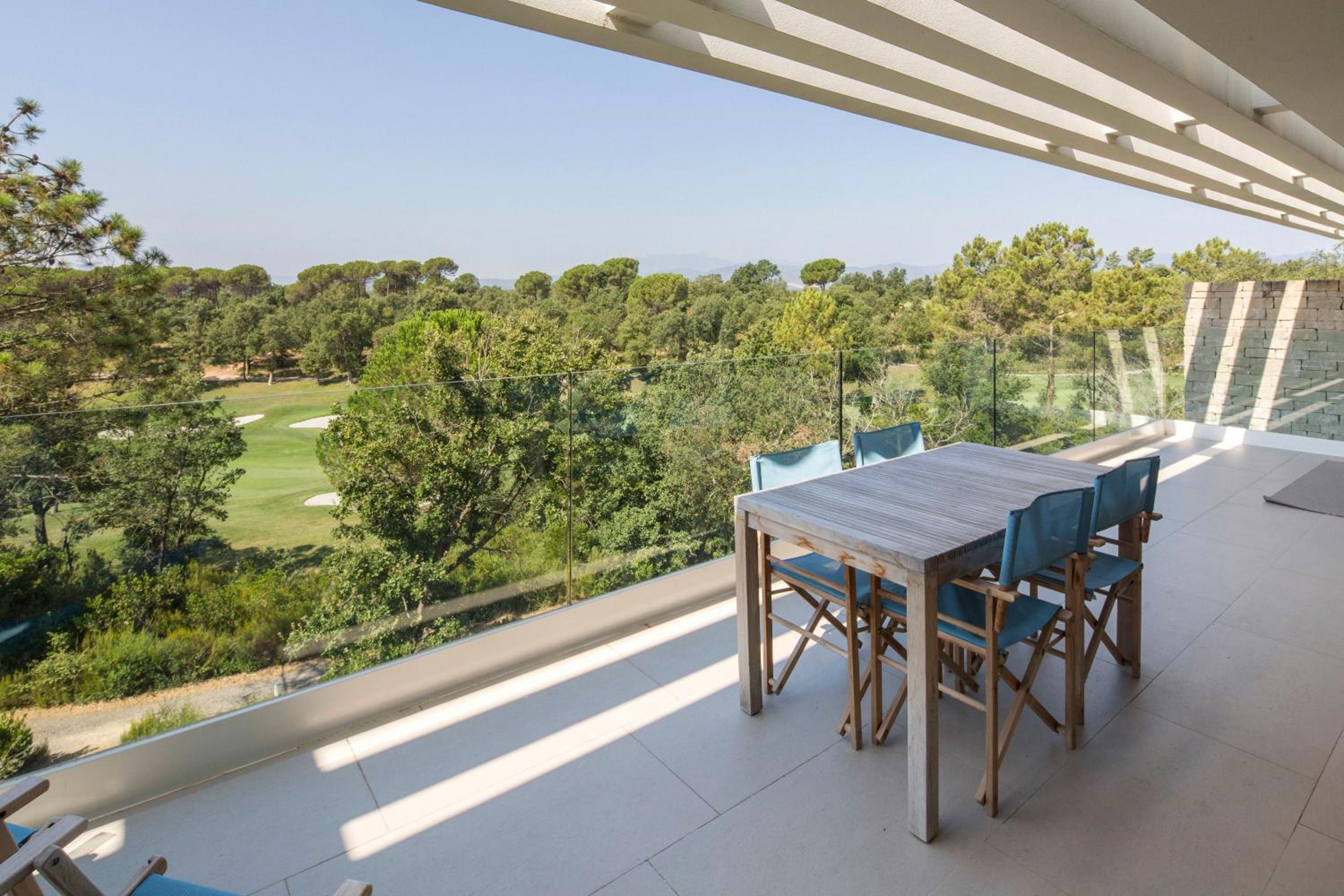 Holiday Rentals at Camiral, a Quinta do Lago Resort