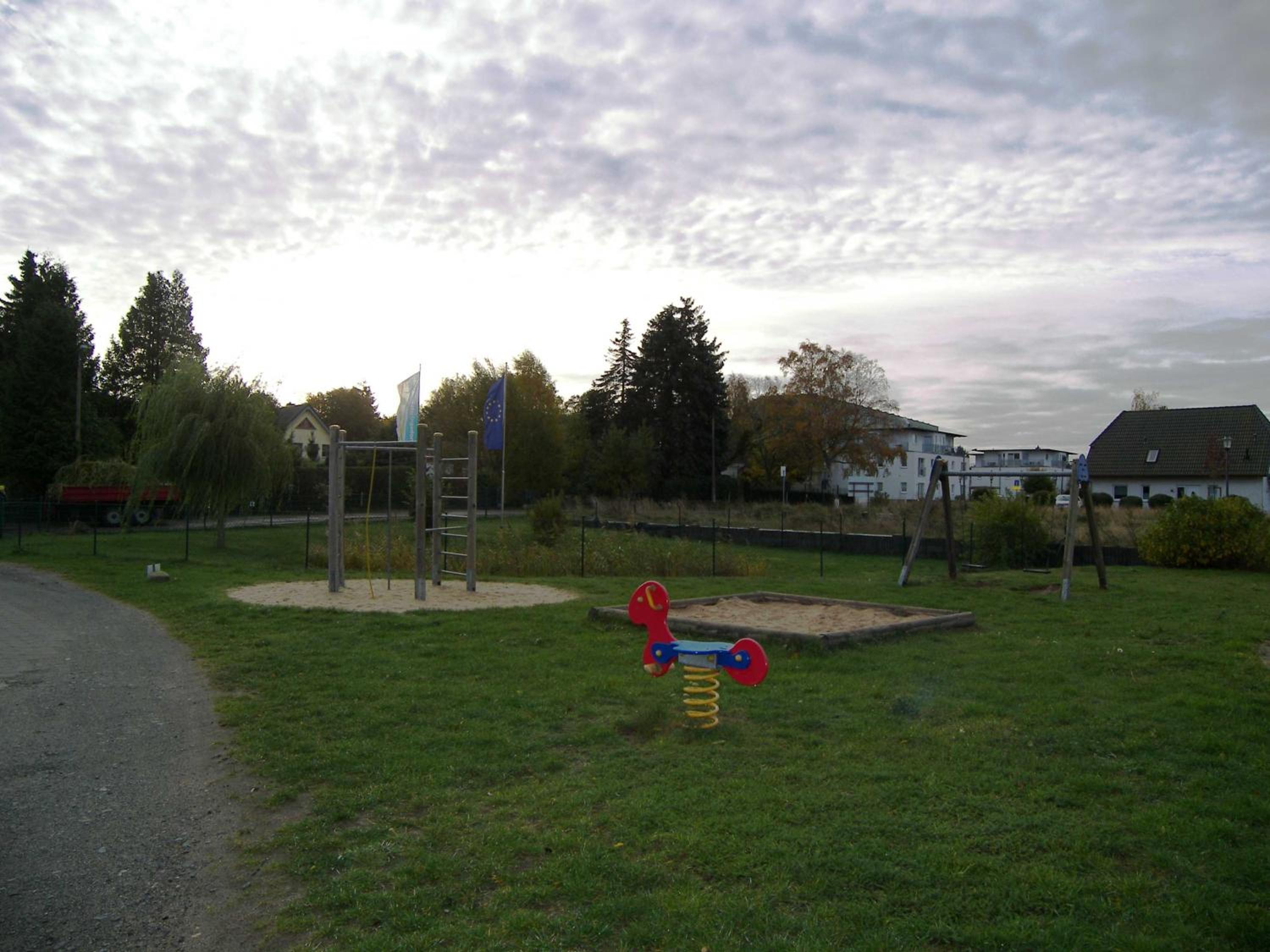 Photo 12
