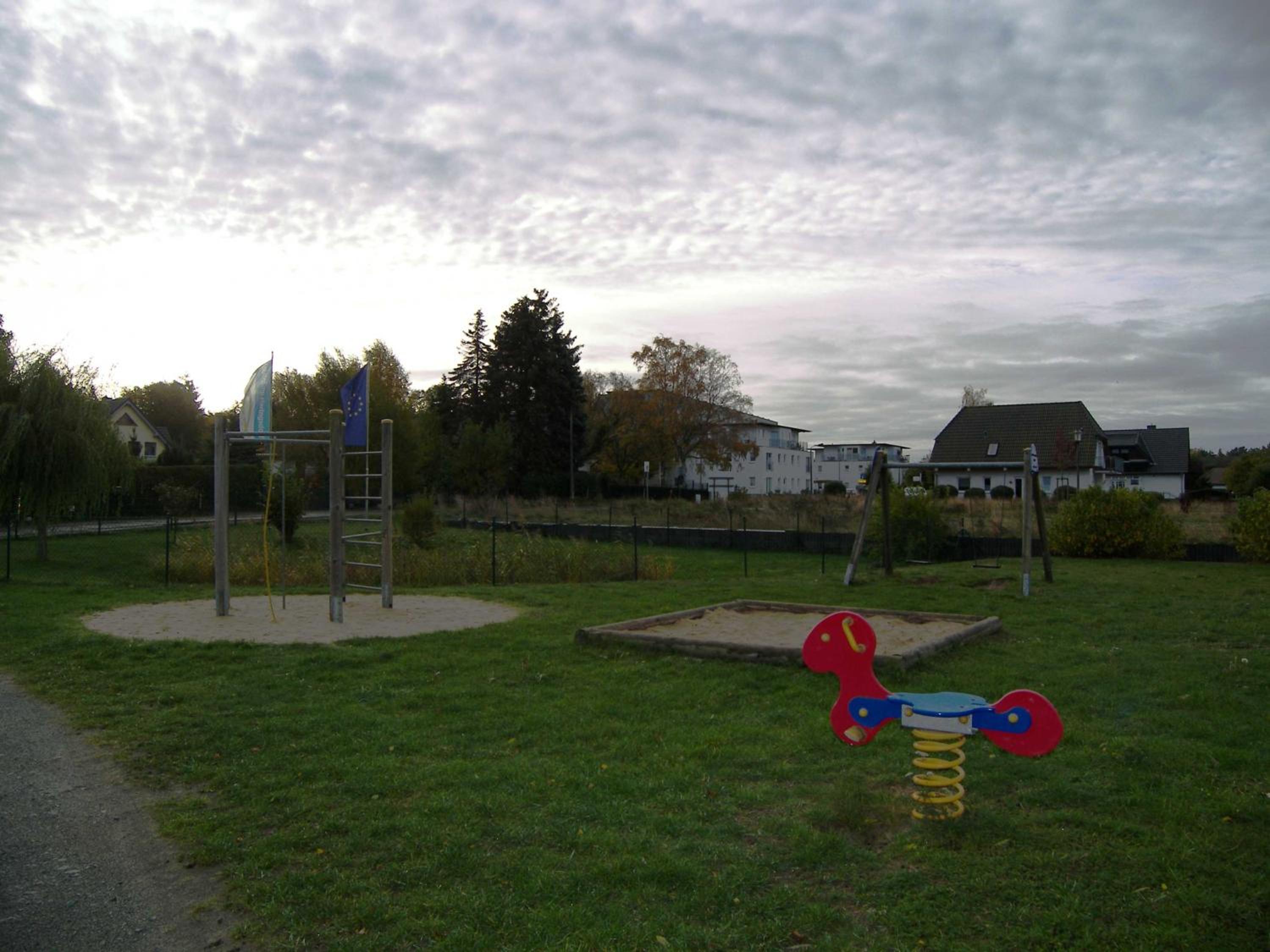 Photo 9