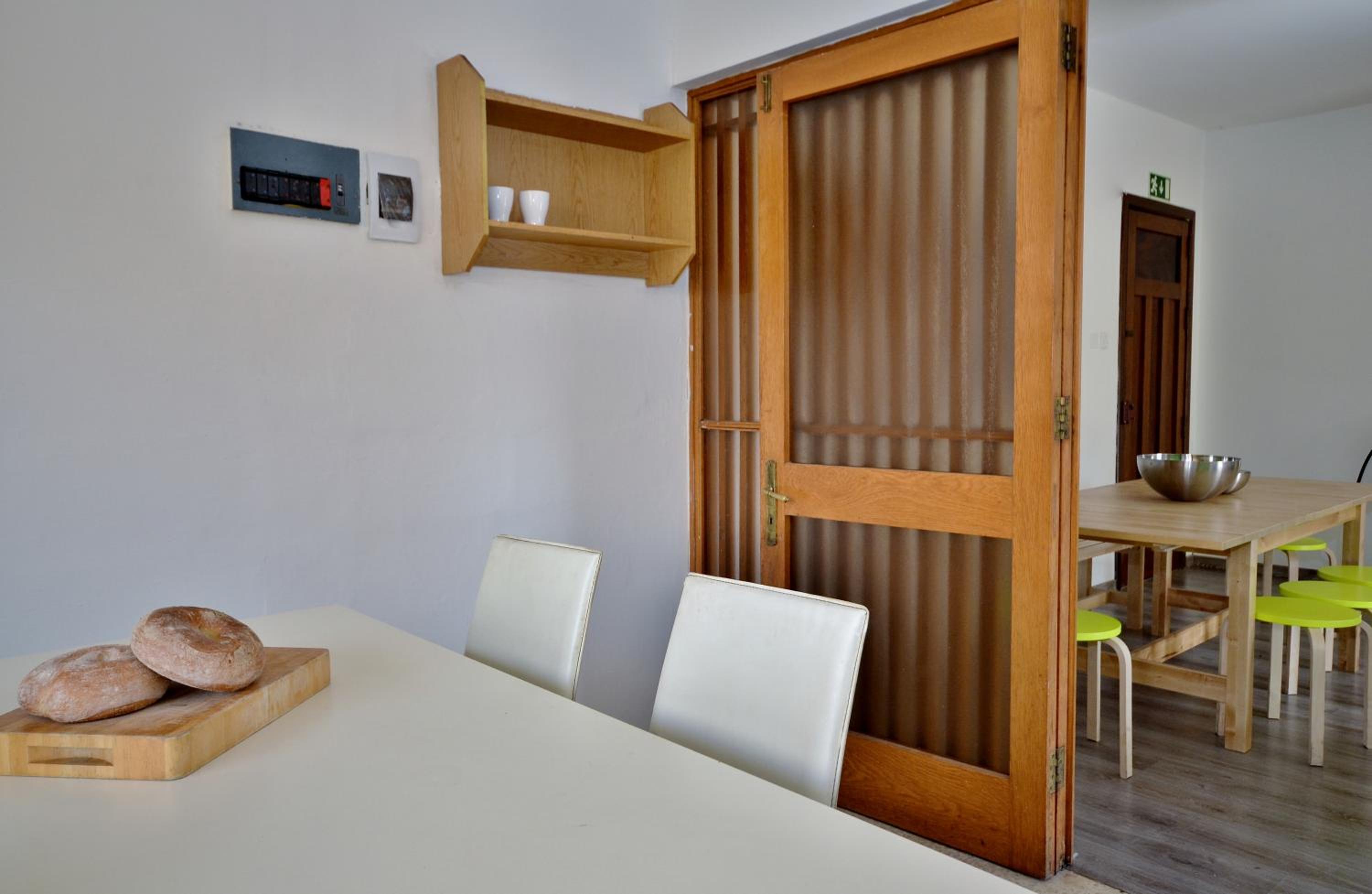 City Living Suite Tk 1 Rm 5 photo 3