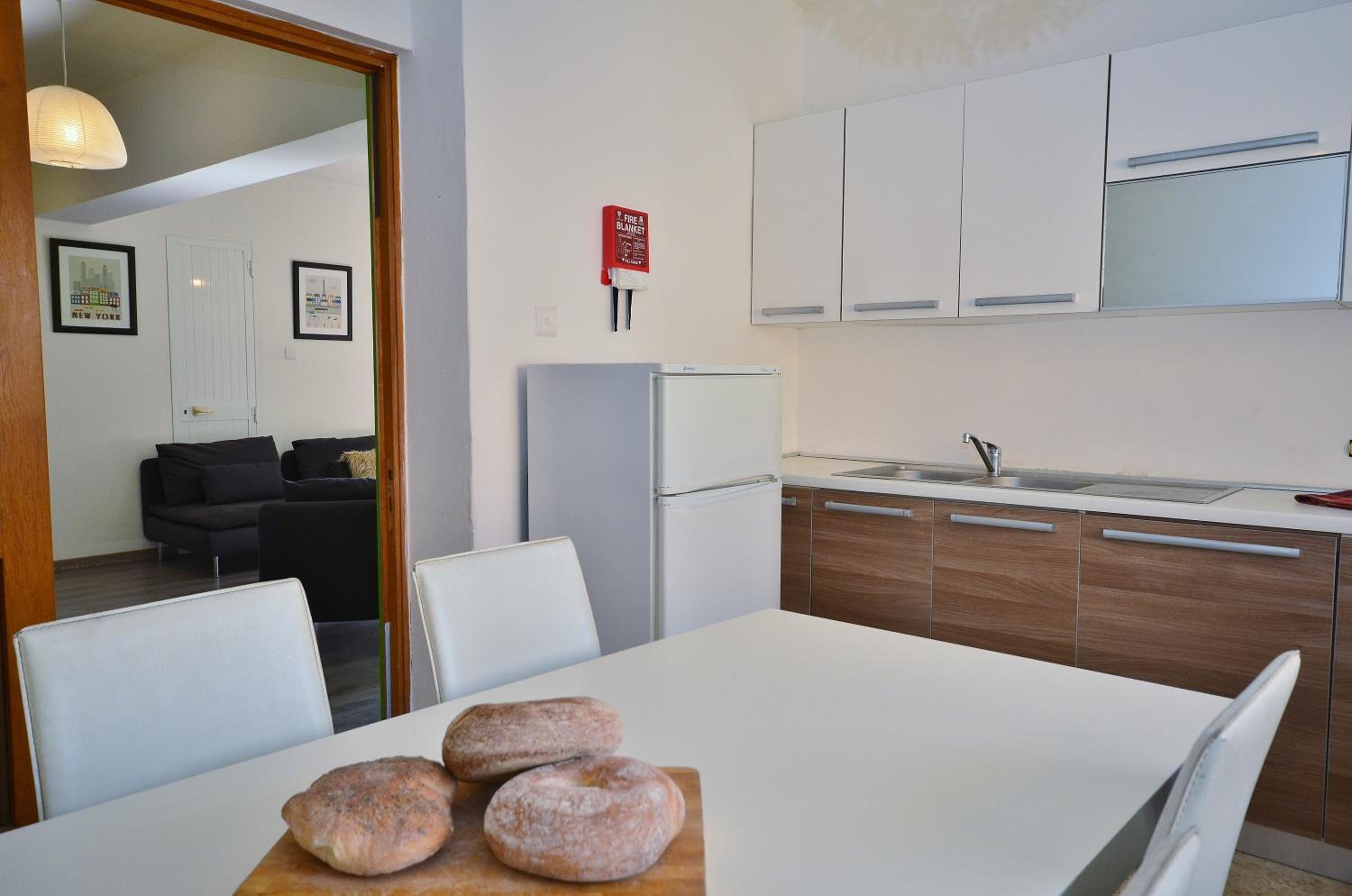 City Living Suite Tk 1 Rm 5 photo 4