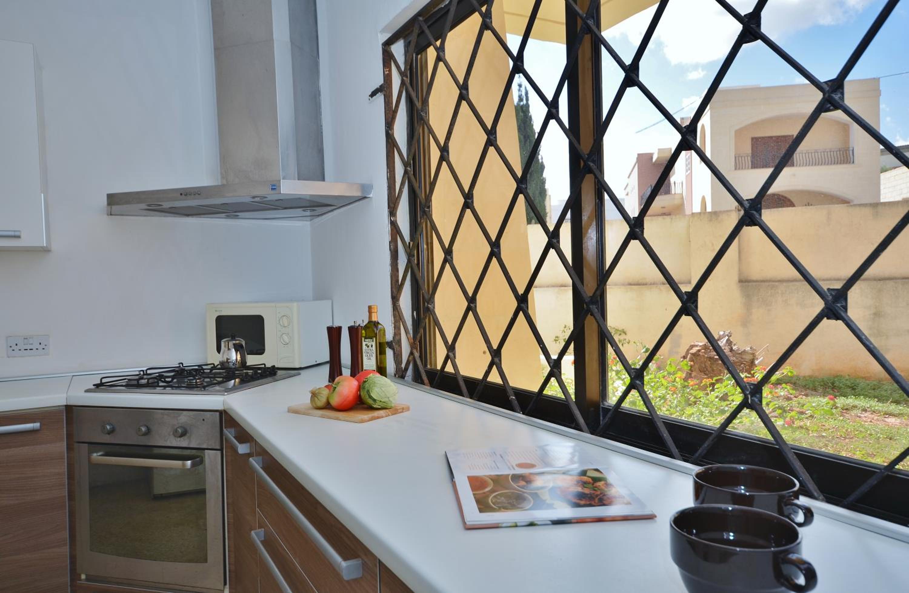 City Living Suite Tk 1 Rm 5 photo 5