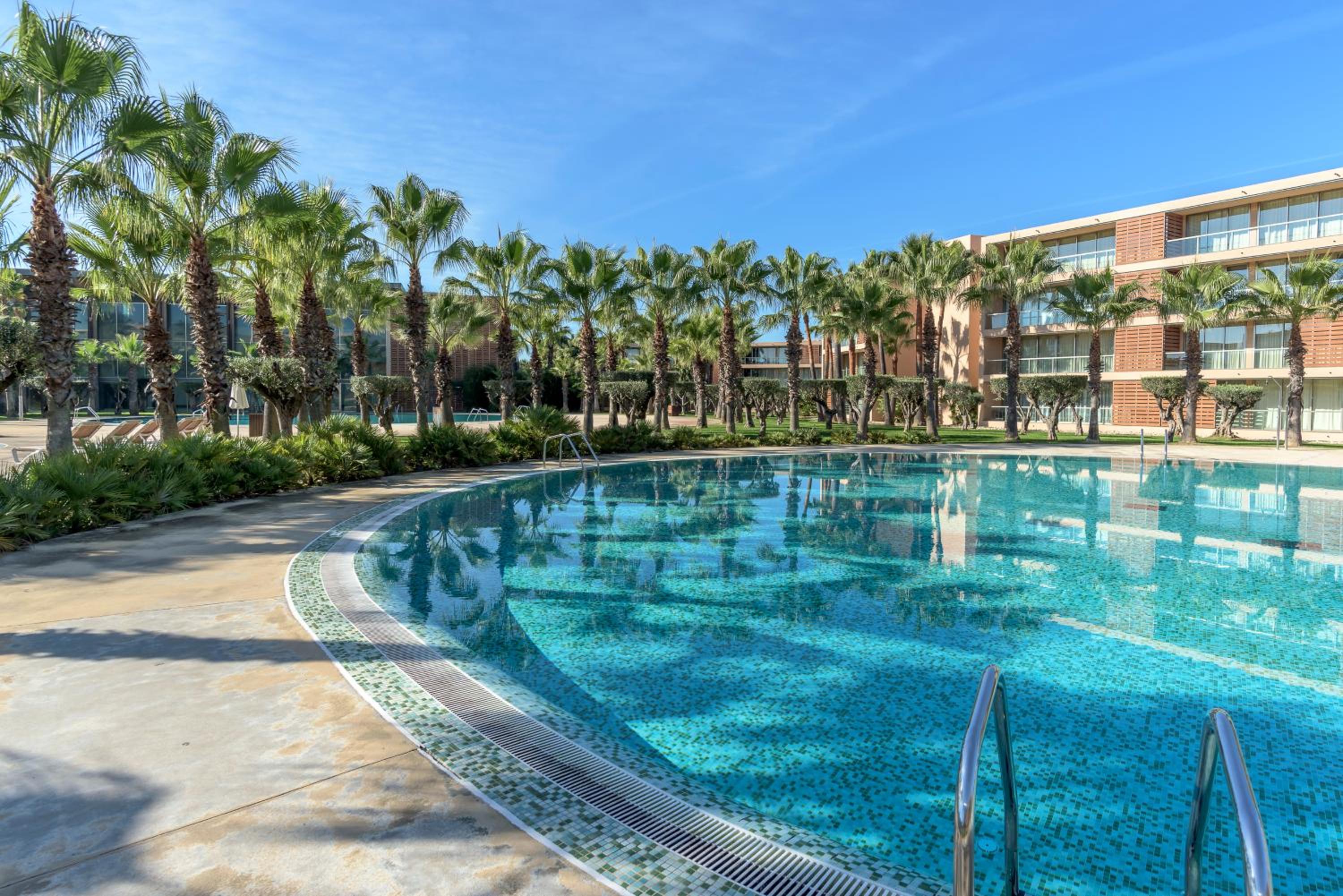 FLH Salgados Bright Apartment view 2