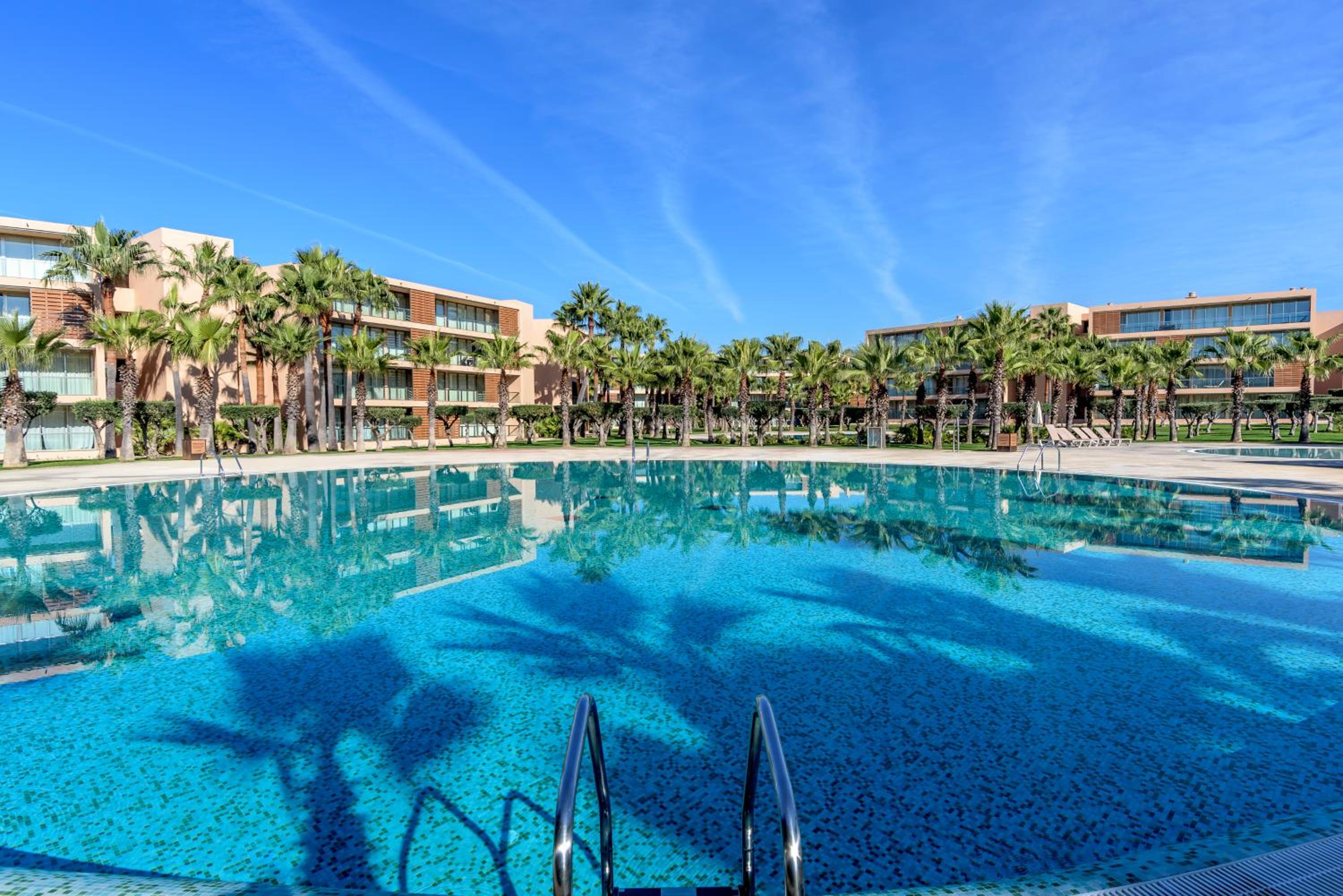 FLH Salgados Bright Apartment view 3