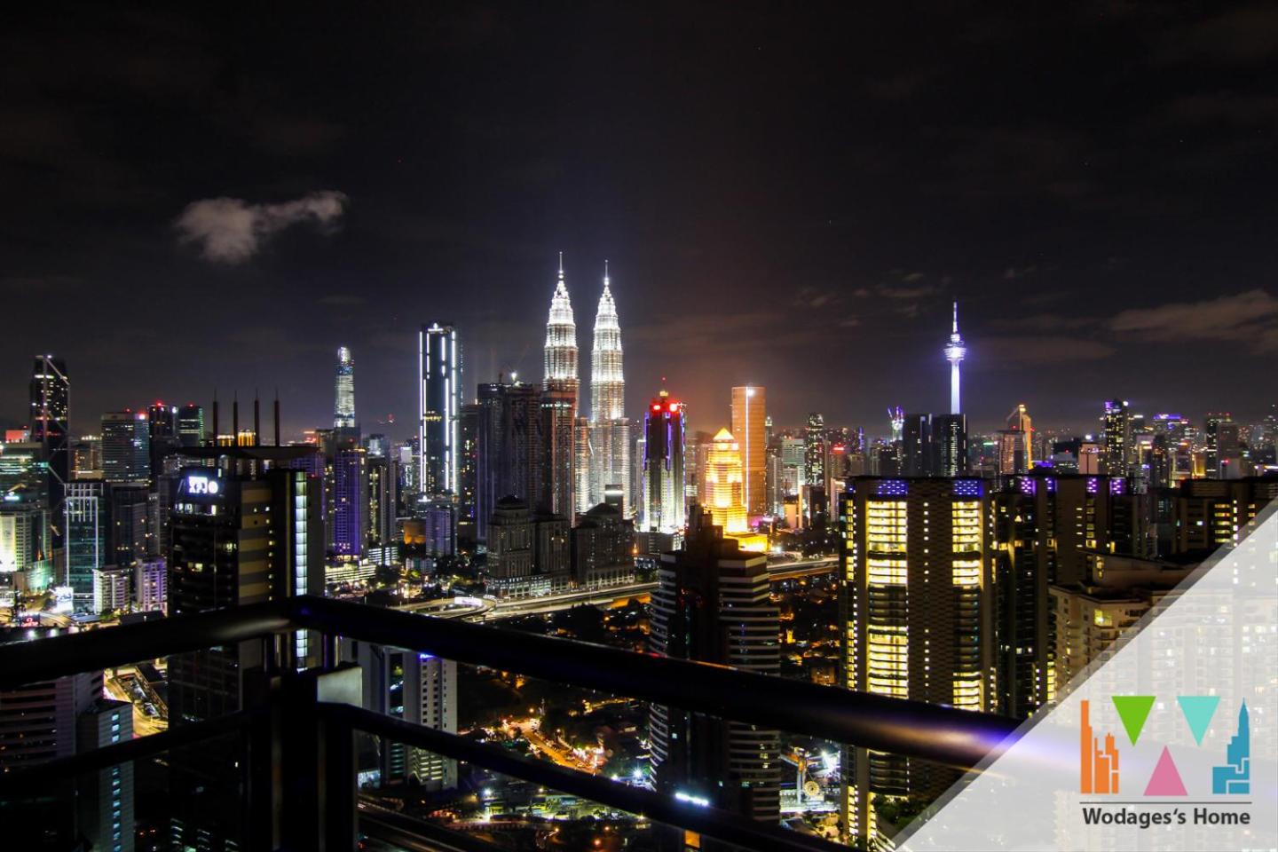 Expressionz KLCC by Wodages