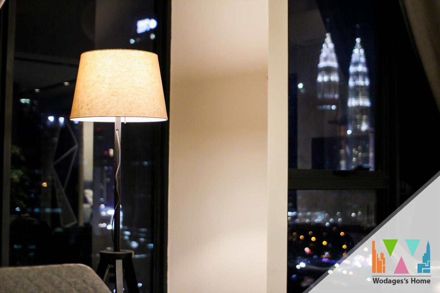 Expressionz KLCC by Wodages