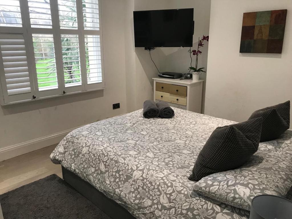 Bright Luxurious Flat in Little Venice
