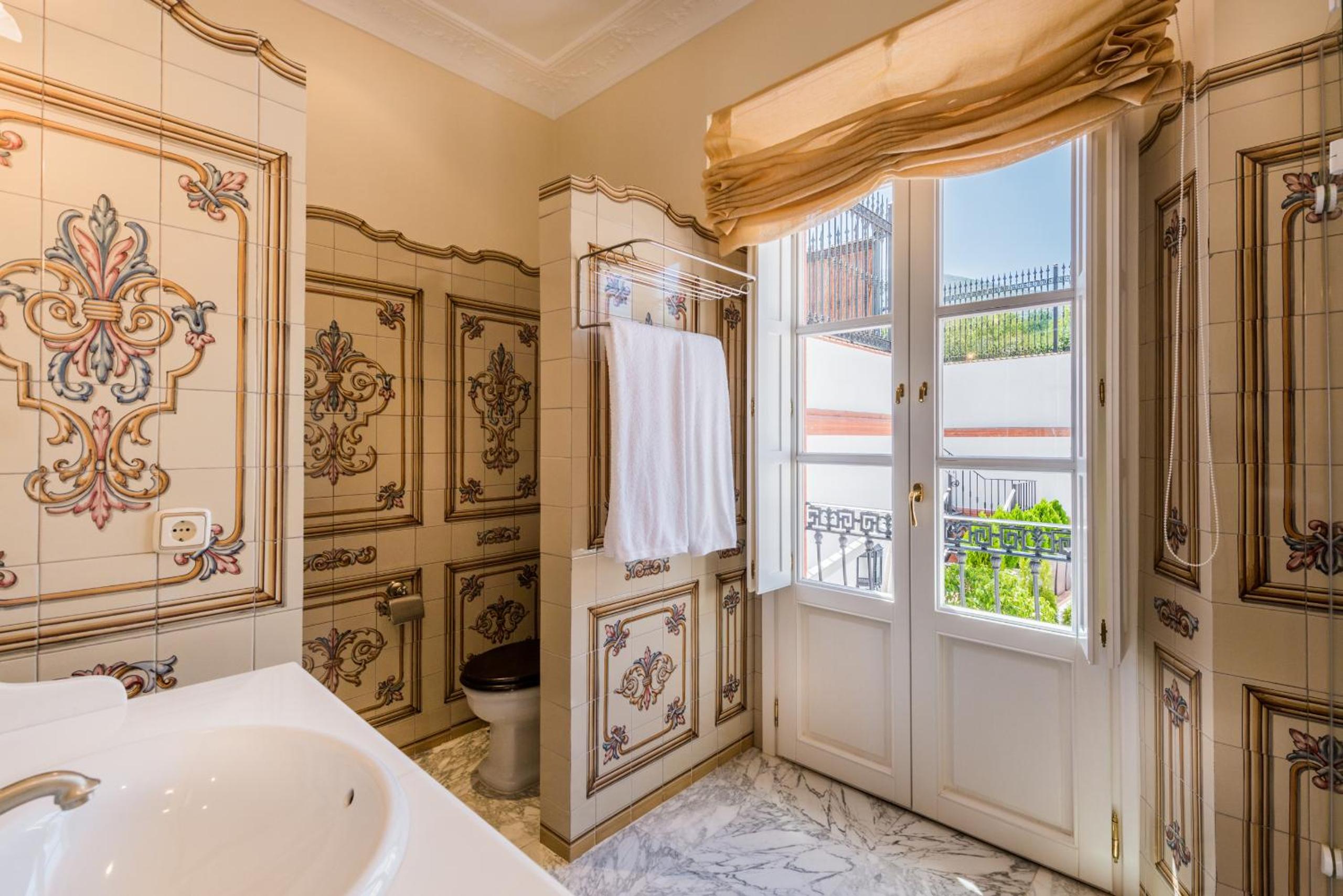 Cubo's Casa Manzanares Bijou view 4