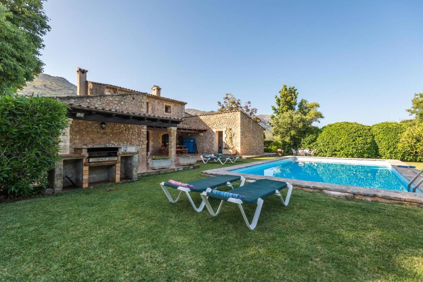 Cuixach - Stone mallorcan villa in Pollensa view 2