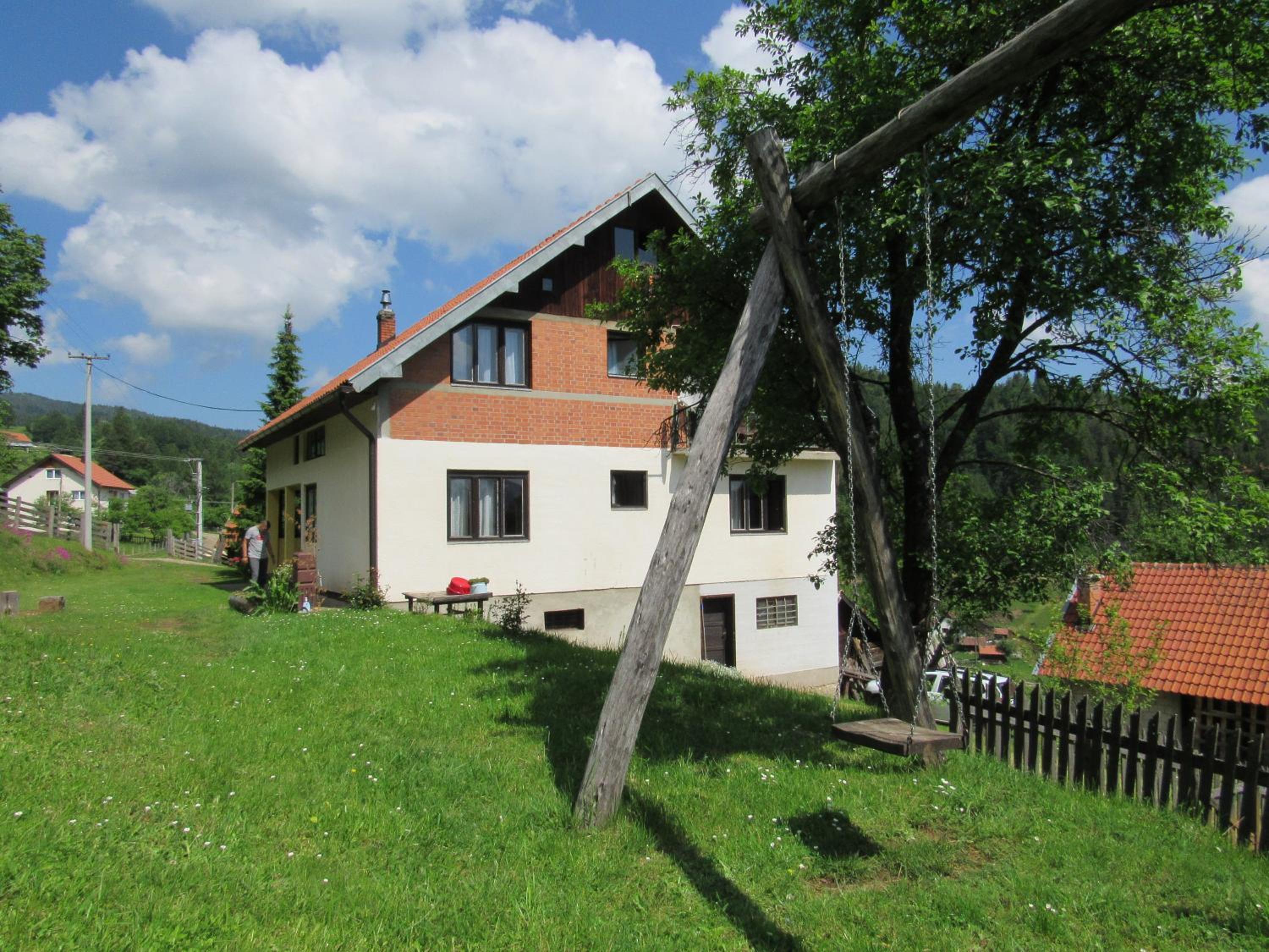 Photo 8