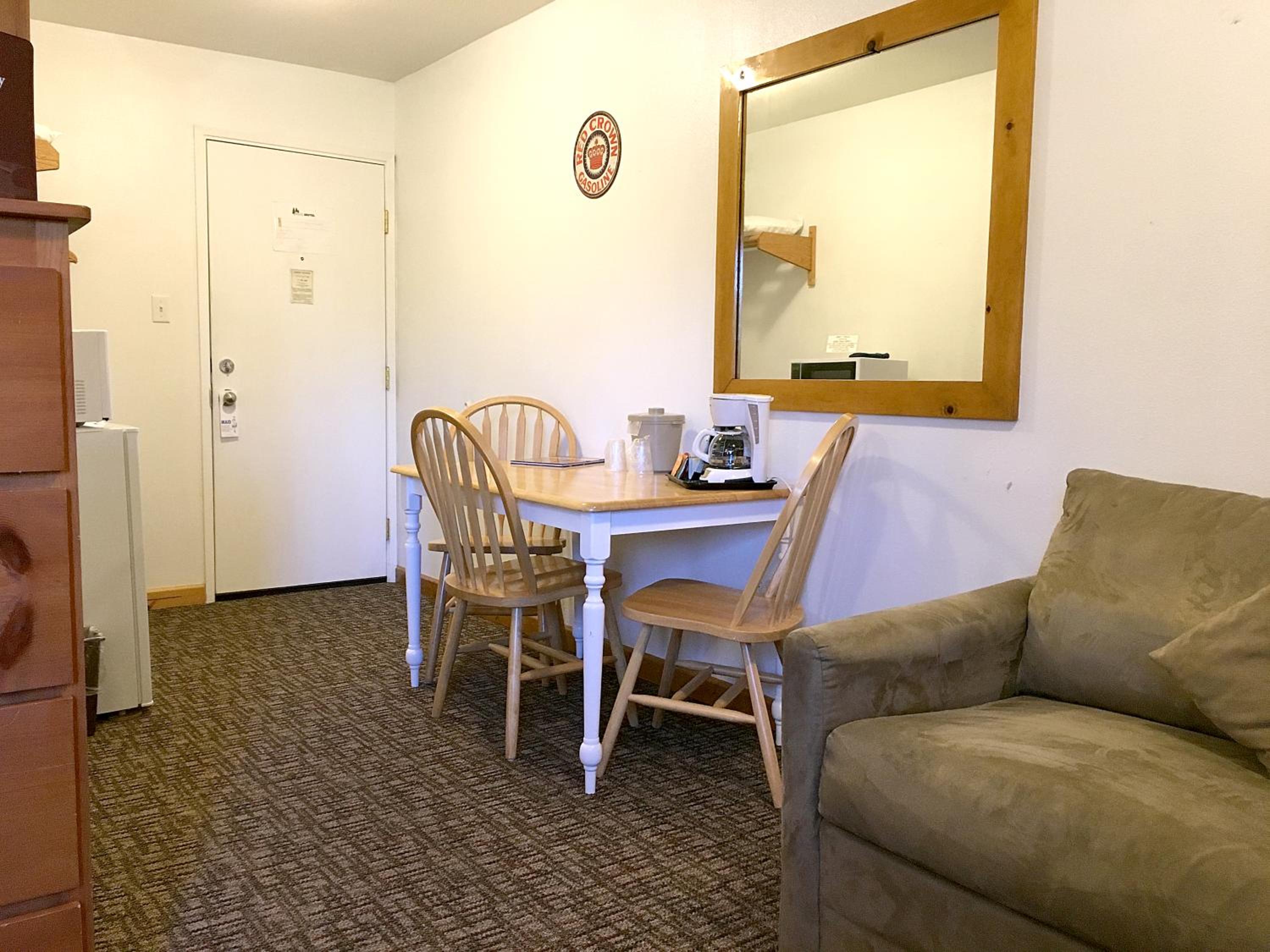 Park Motel and Cabins