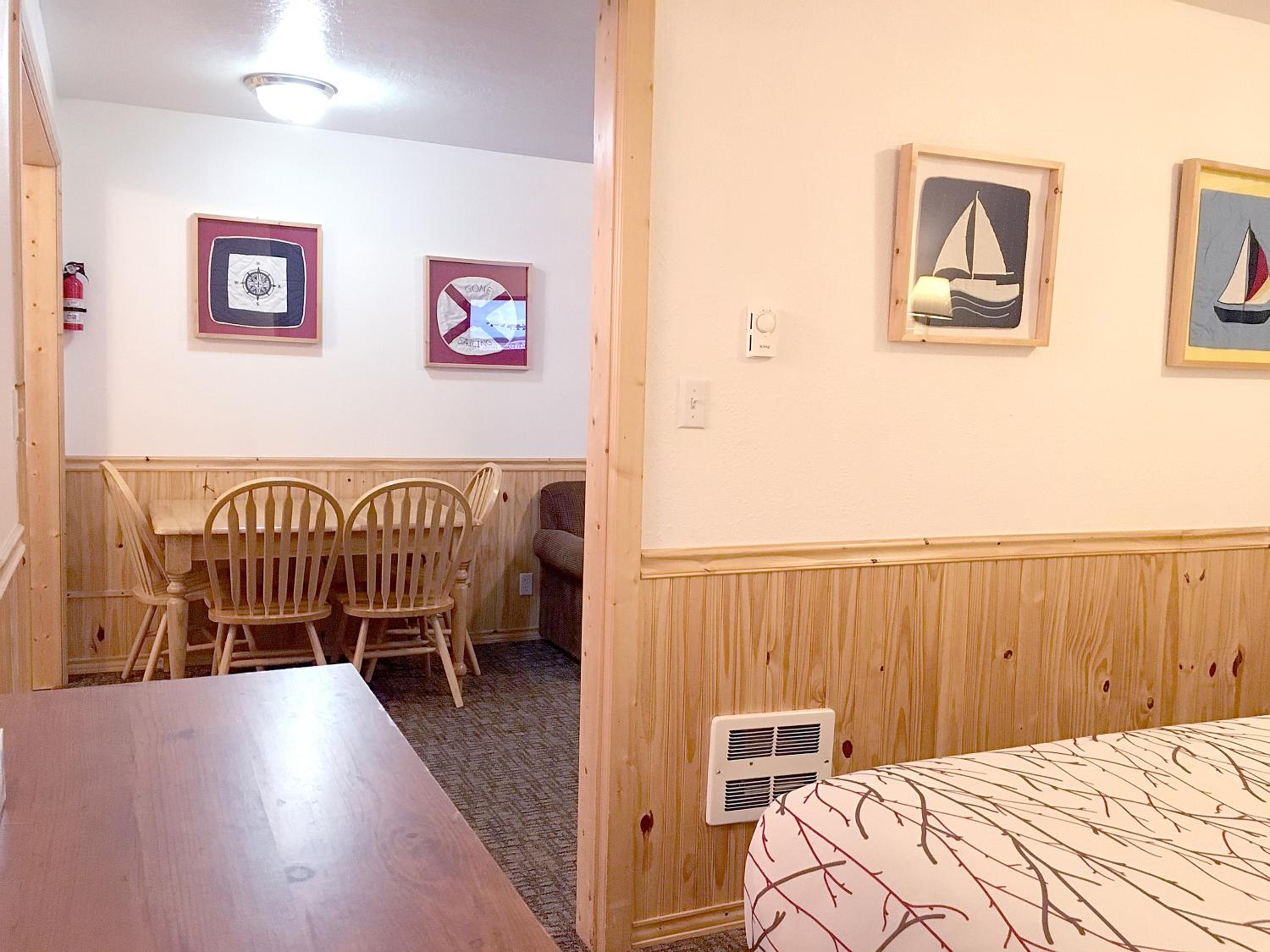 Park Motel and Cabins