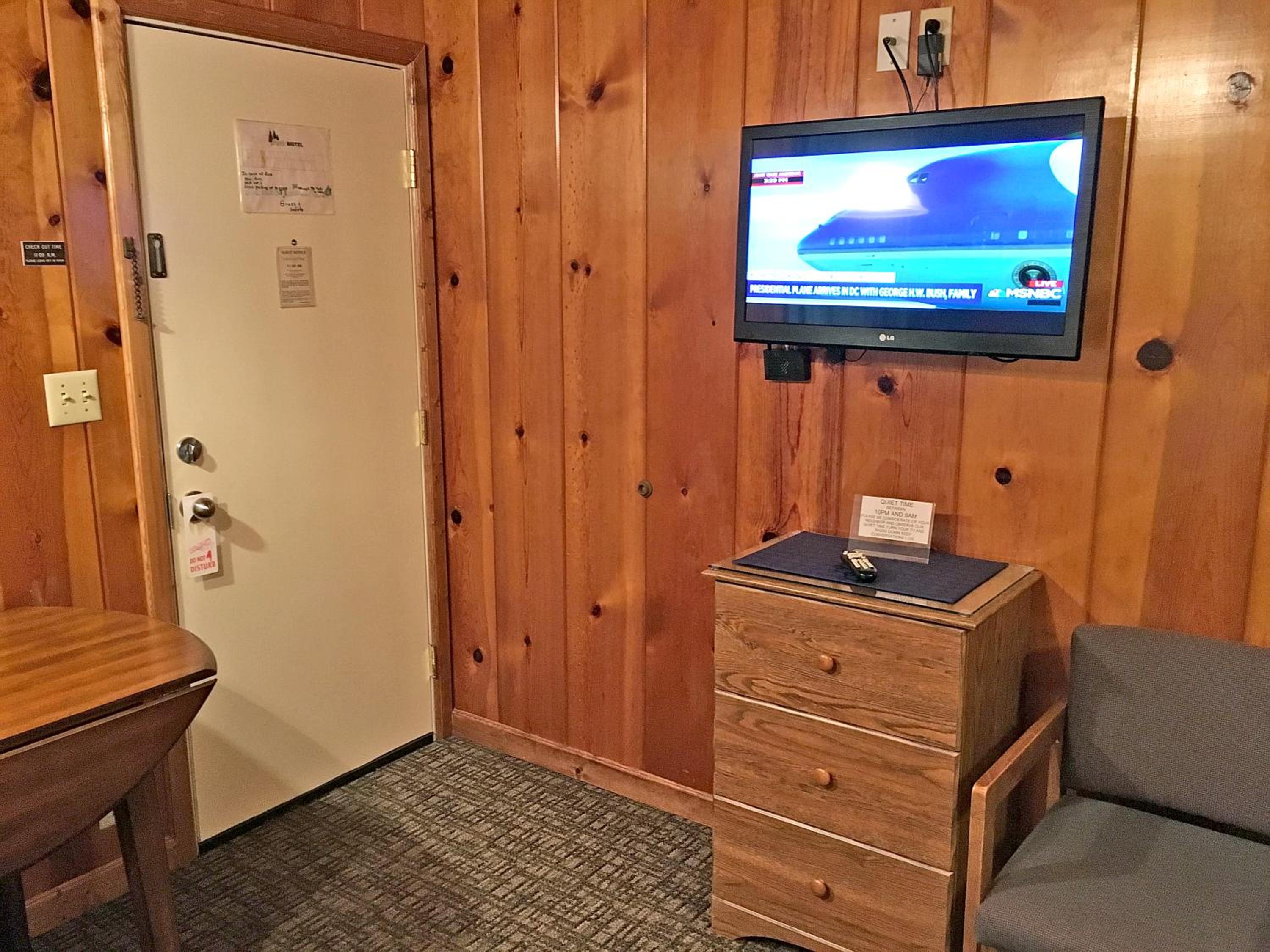 Park Motel and Cabins