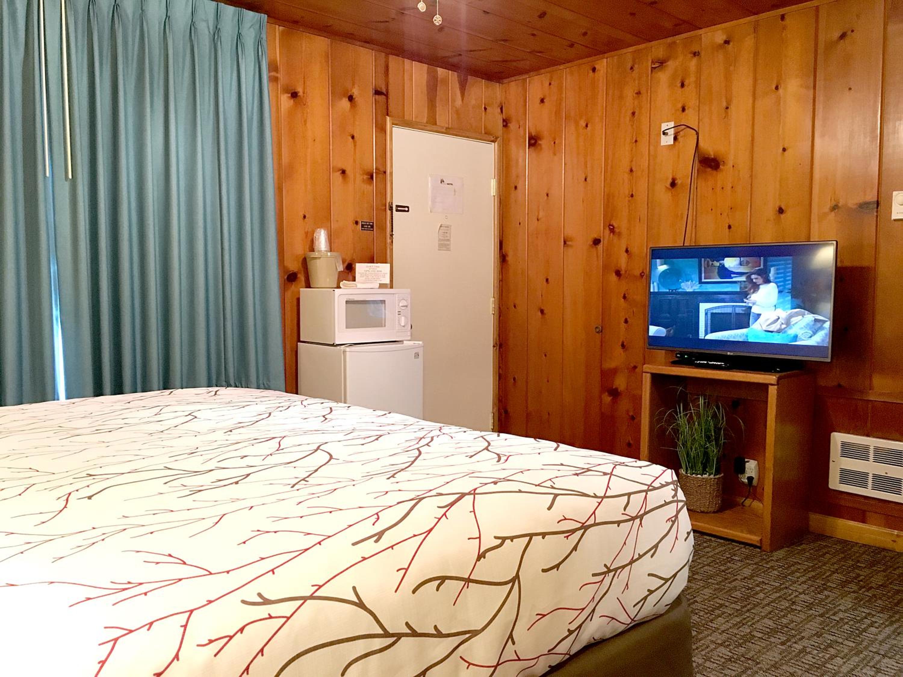 Park Motel and Cabins