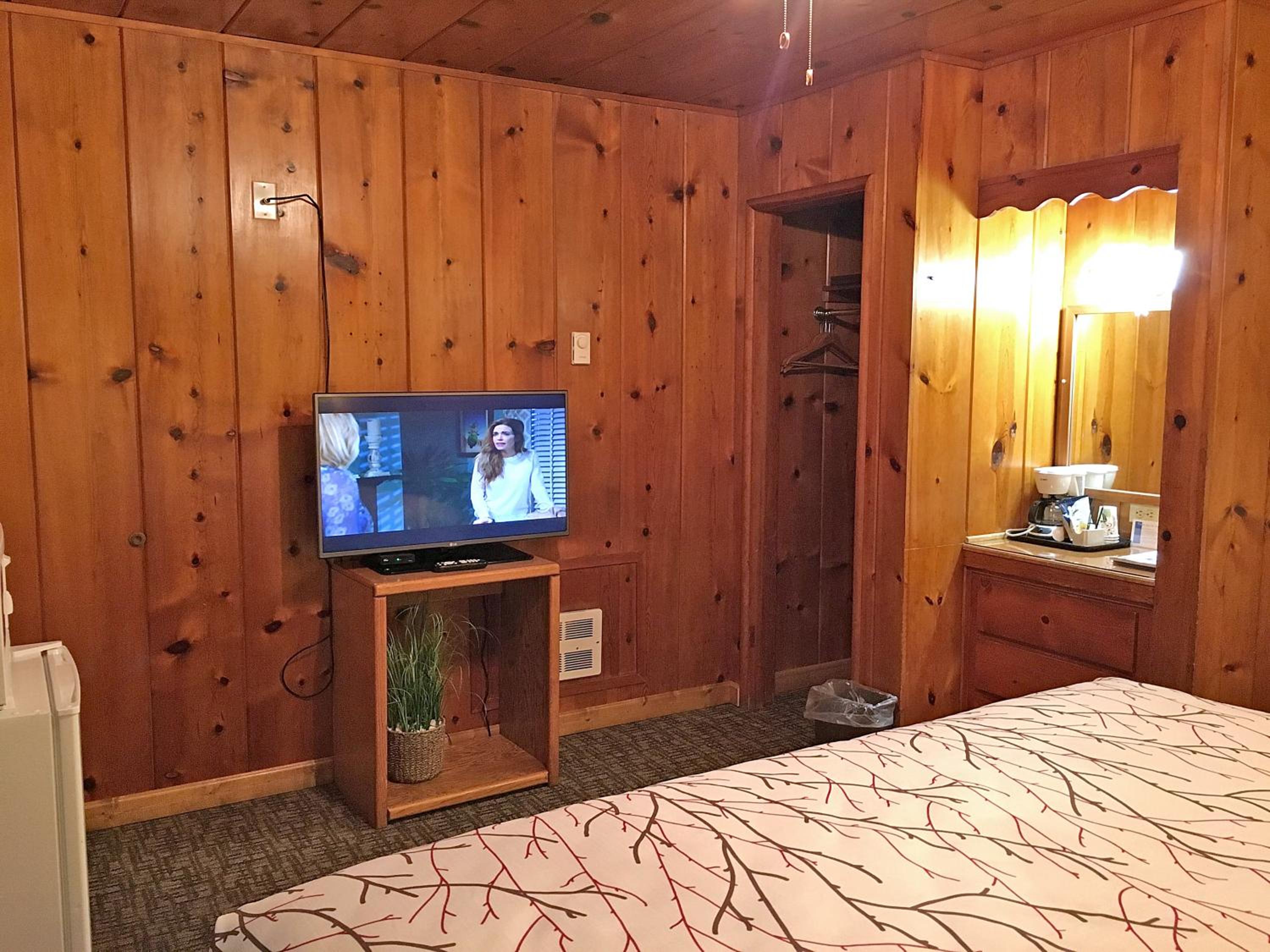 Park Motel and Cabins