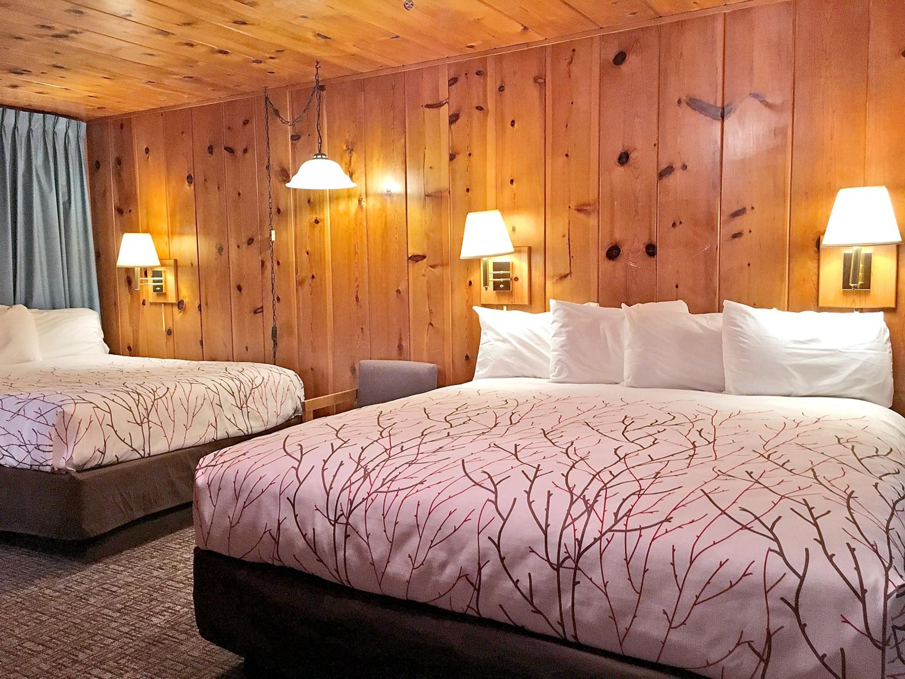 Park Motel and Cabins