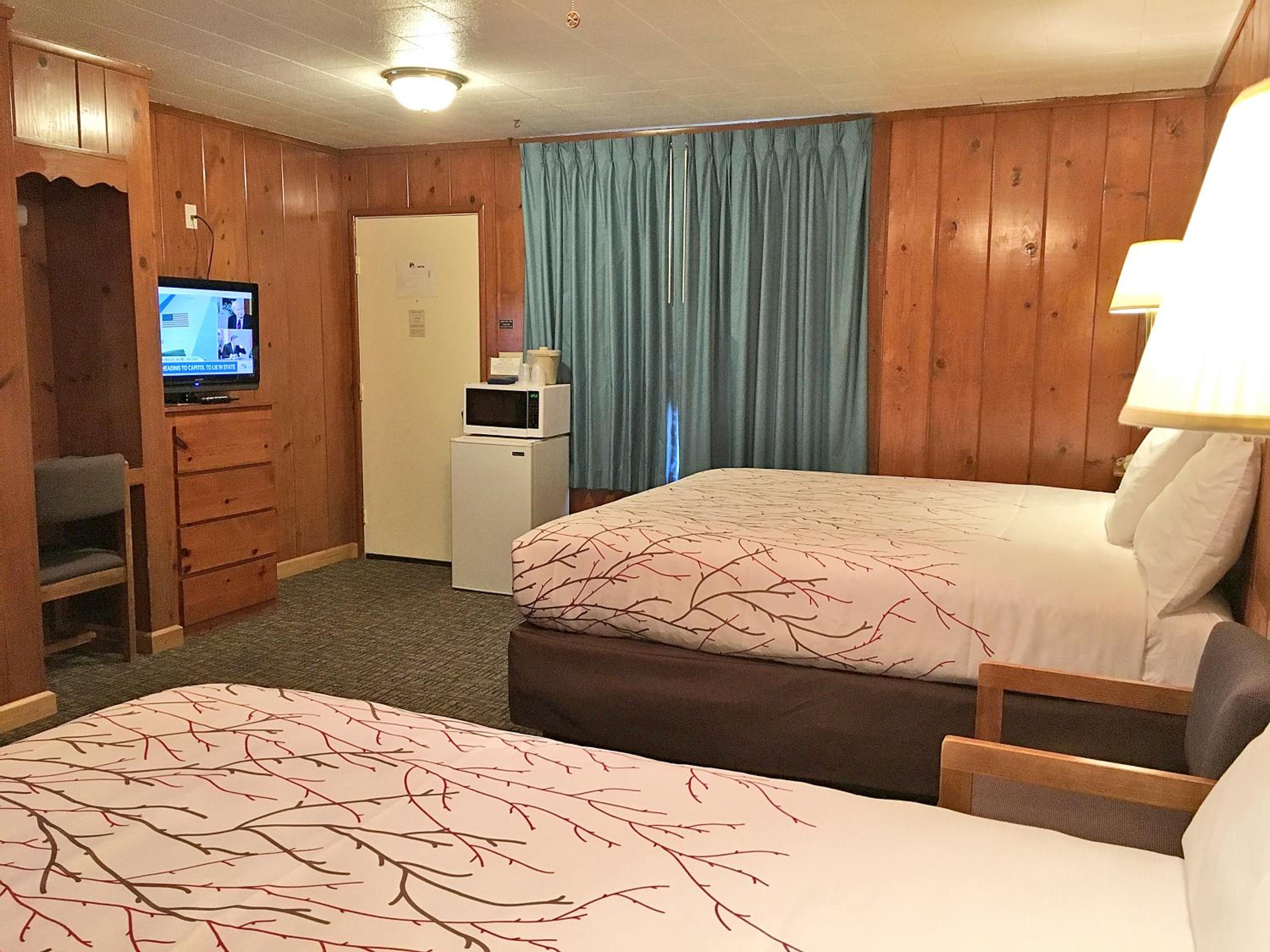 Park Motel and Cabins