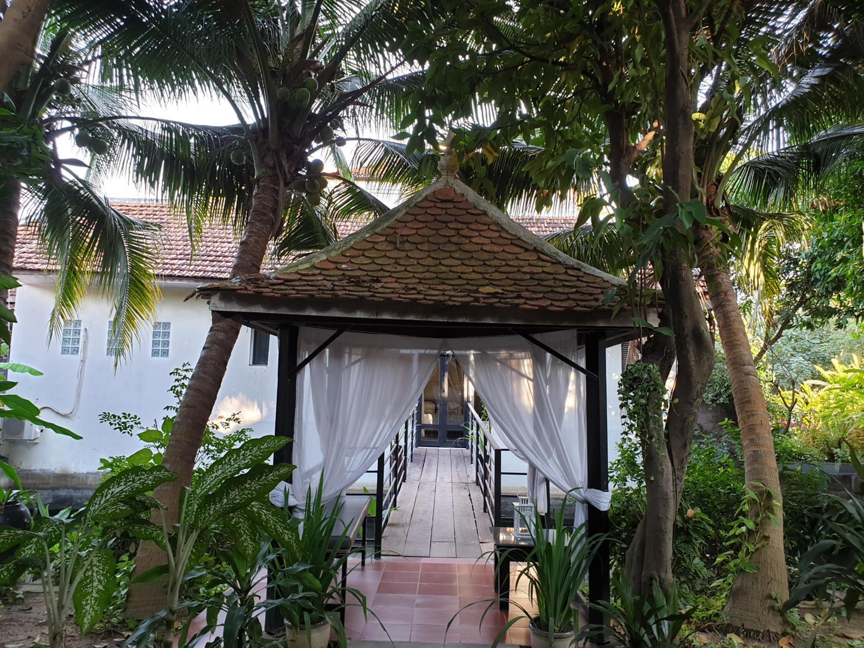Battambang Vacations - The Sanctuary Villa Battambang - Property Image 12