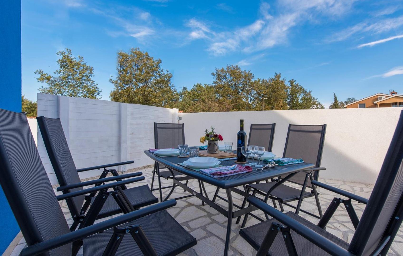 Blue Holiday House with Private Pool view 3