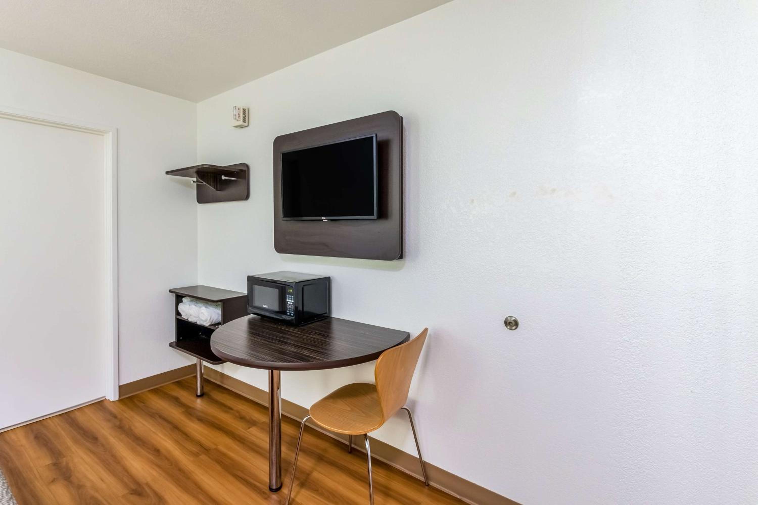 Motel 6-Bellmead, TX - Waco