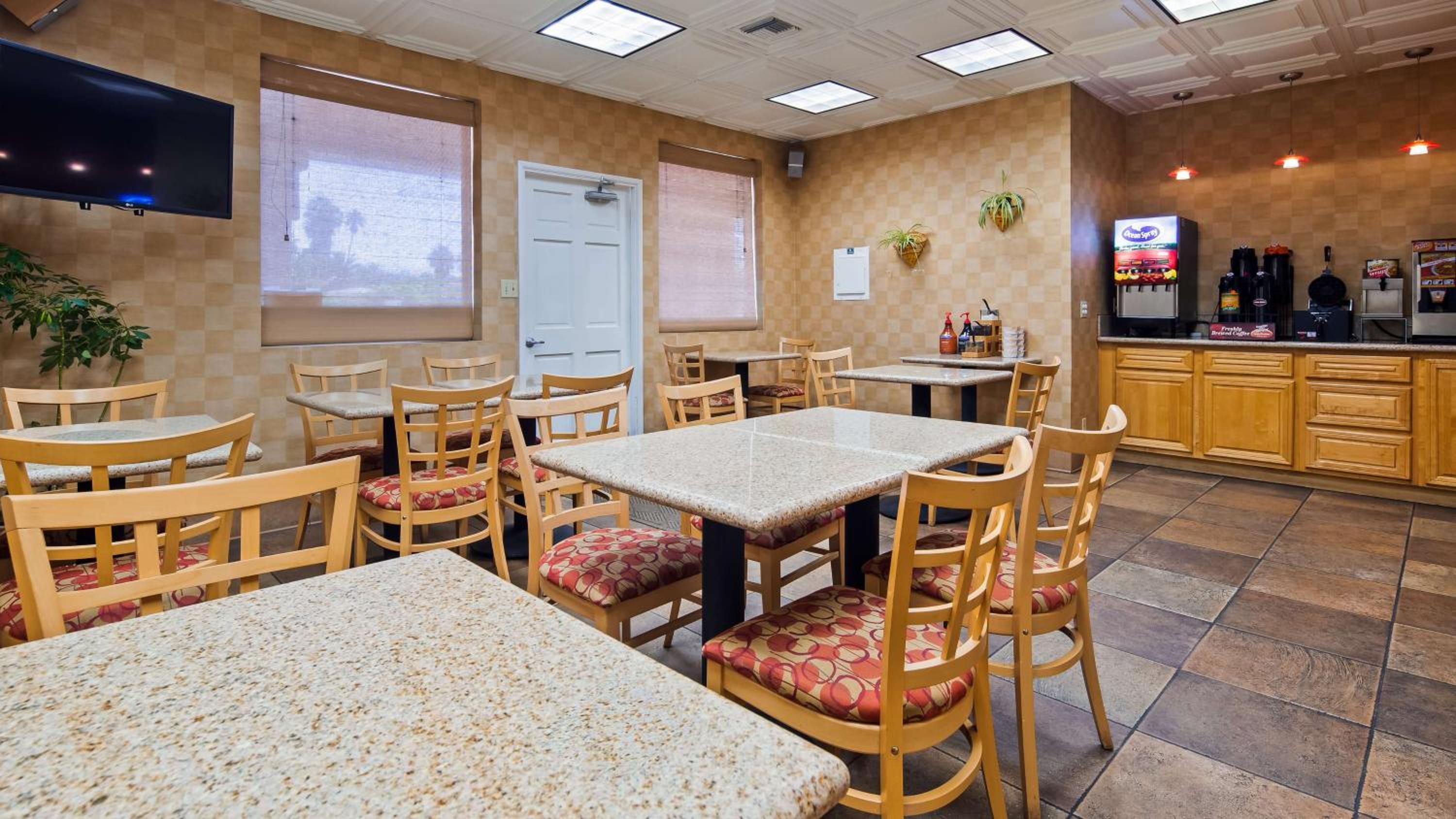Camarillo Vacations - SureStay Hotel by Best Western Camarillo - Property Image 17