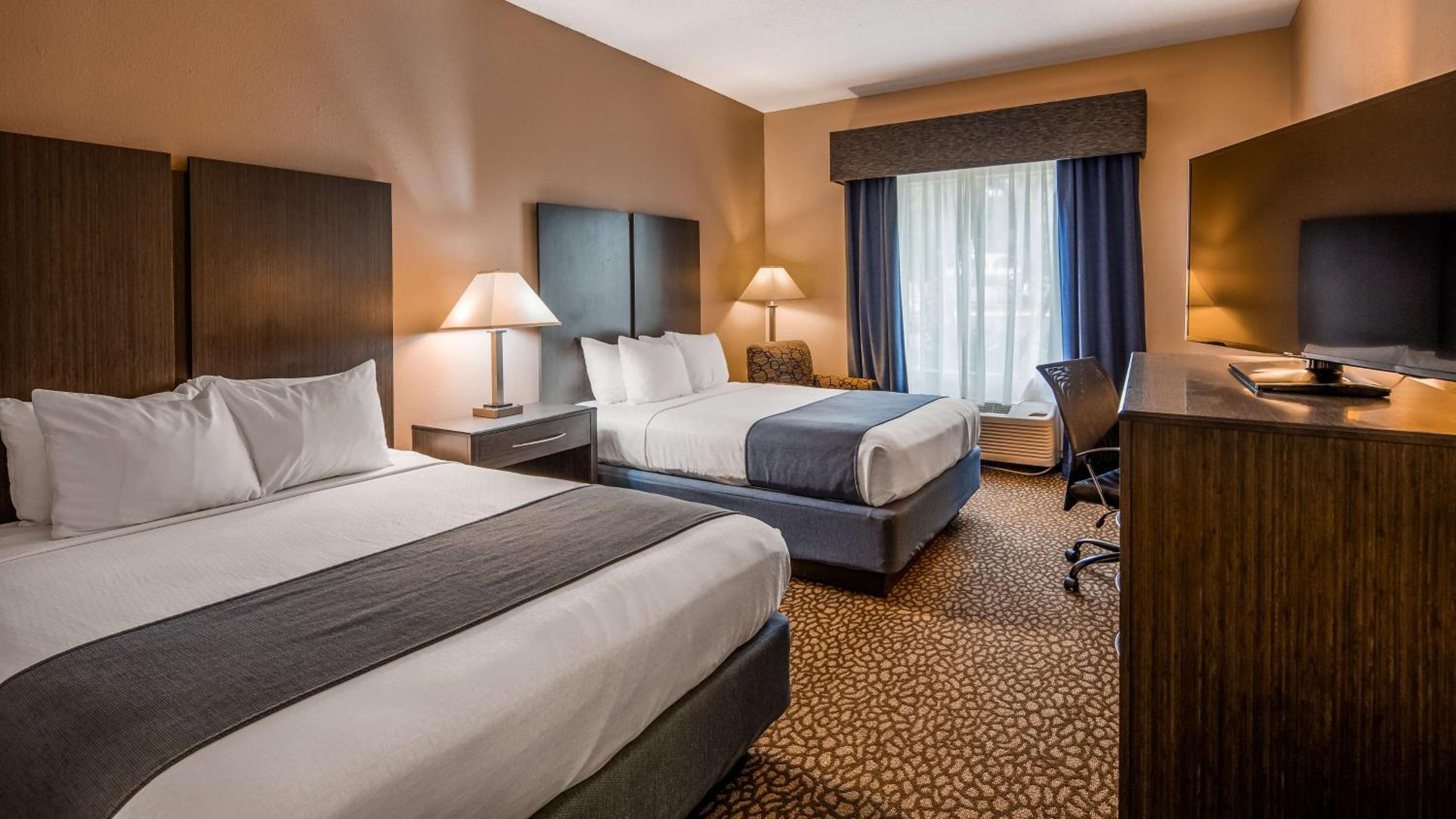 Best Western Plus Bradenton Hotel Suites - Property Image 3