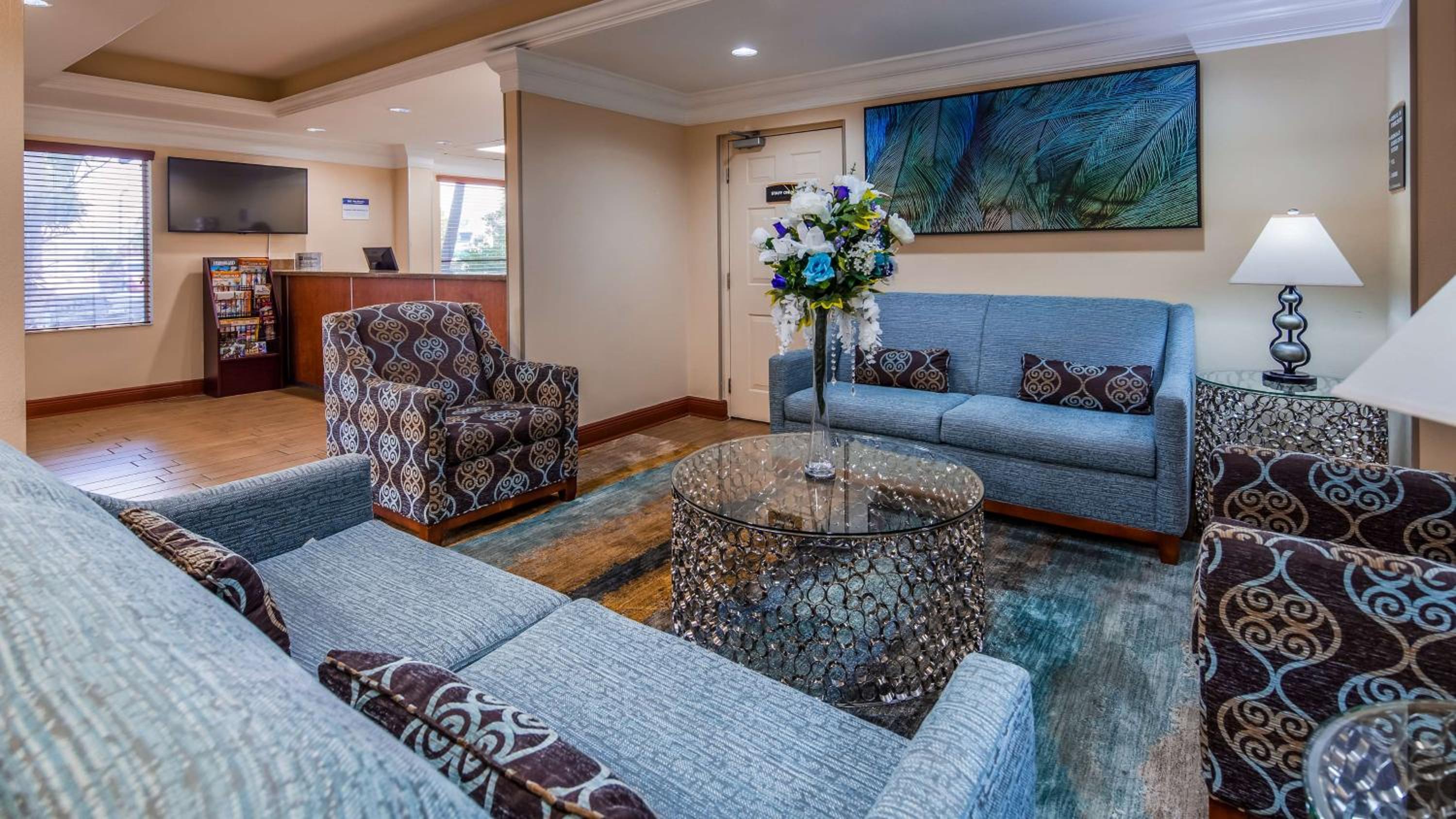 Best Western Plus Bradenton Hotel Suites - Property Image 27