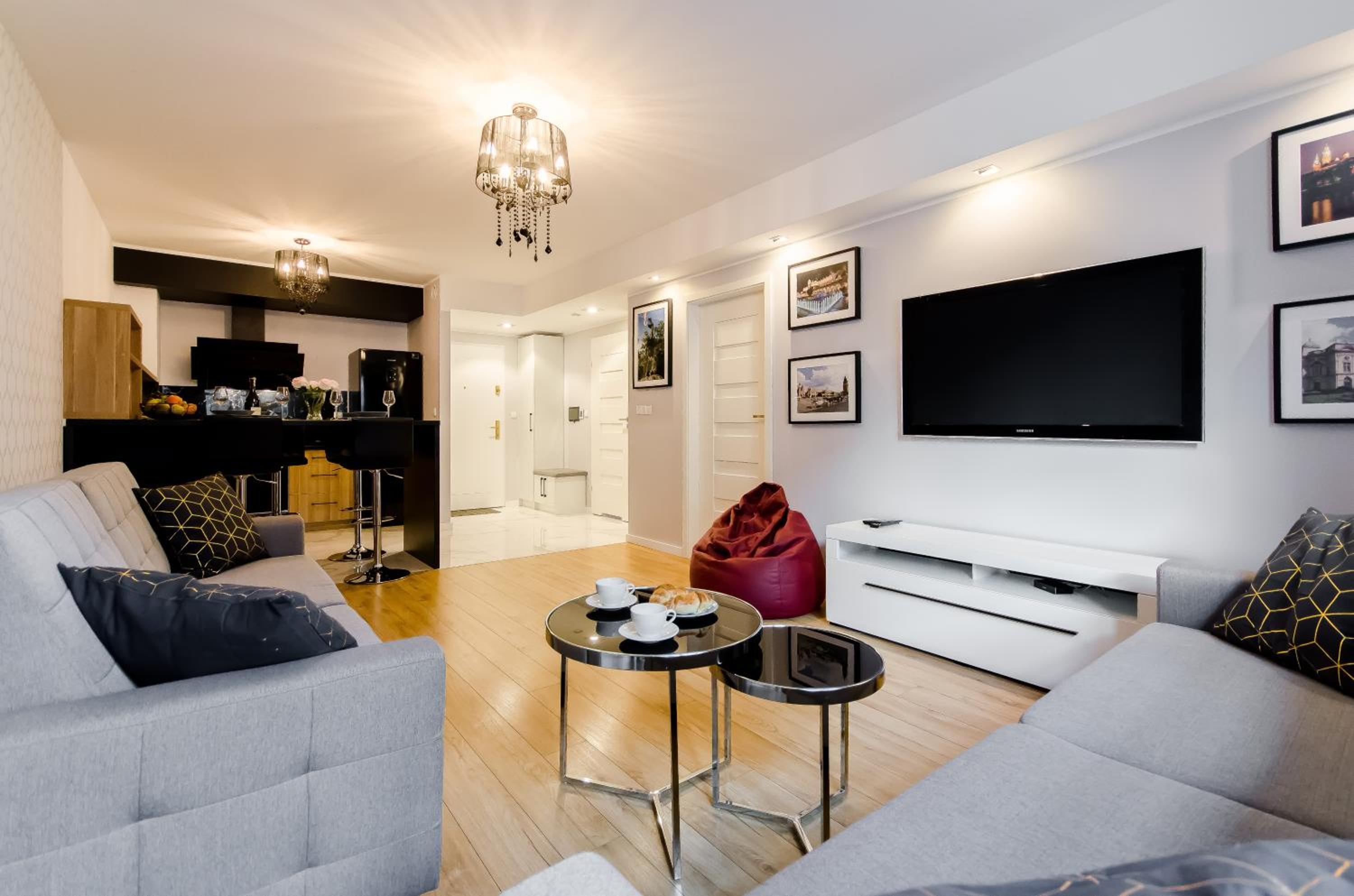 Old Town Premium Queen`s Apartments