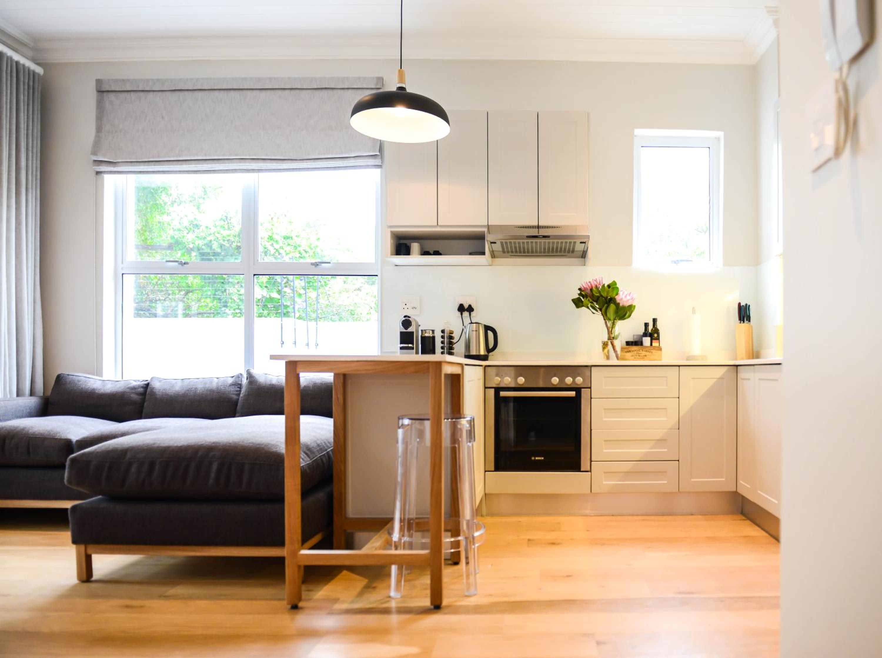 Collection Luxury Accommodation 7 on Murray unit 1 view 3