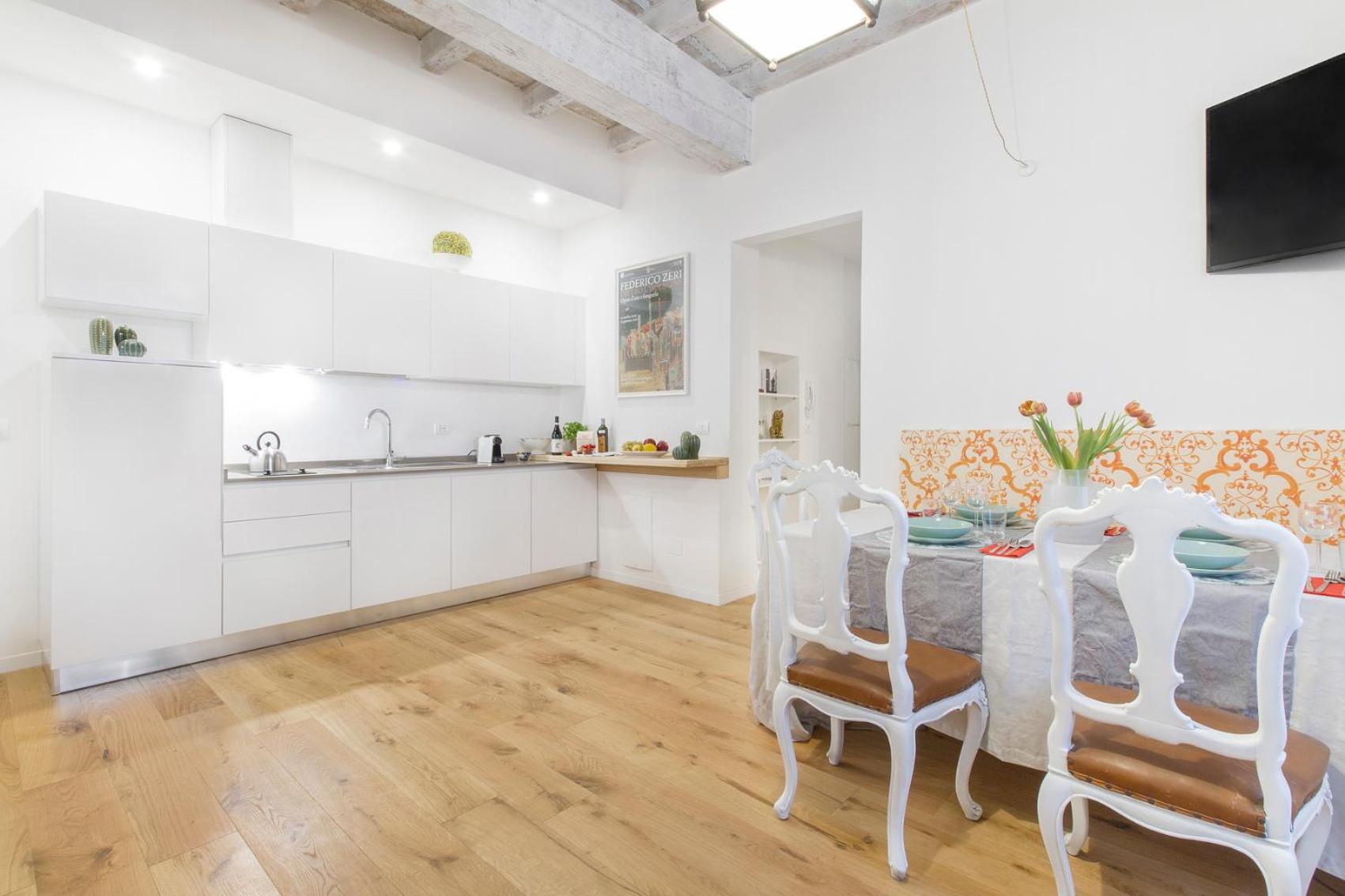 GetThekey San Vitale Apartment photo 5