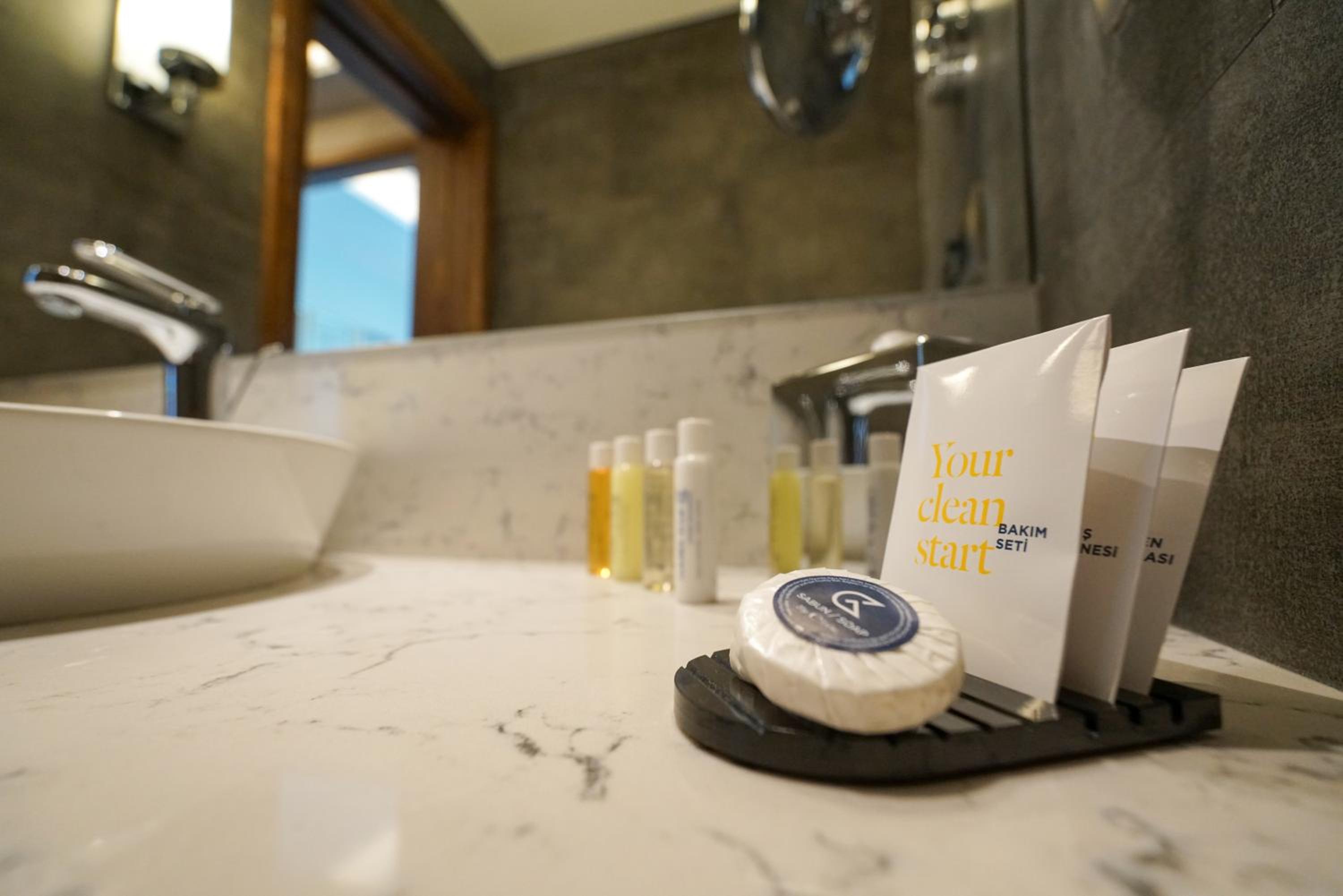 Golden Tulip İstanbul Bayrampaşa - Image 11