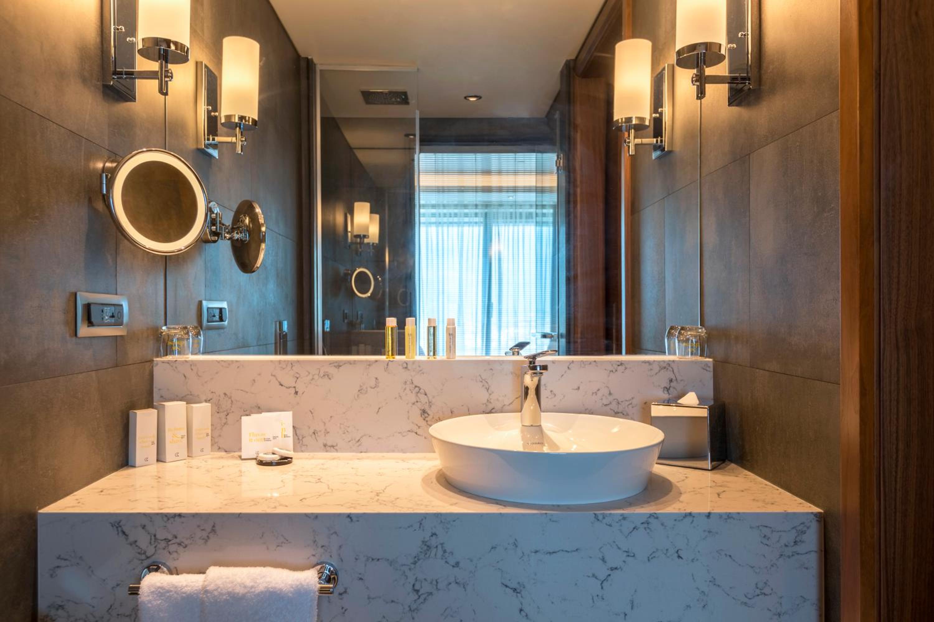 Golden Tulip İstanbul Bayrampaşa - Image 9