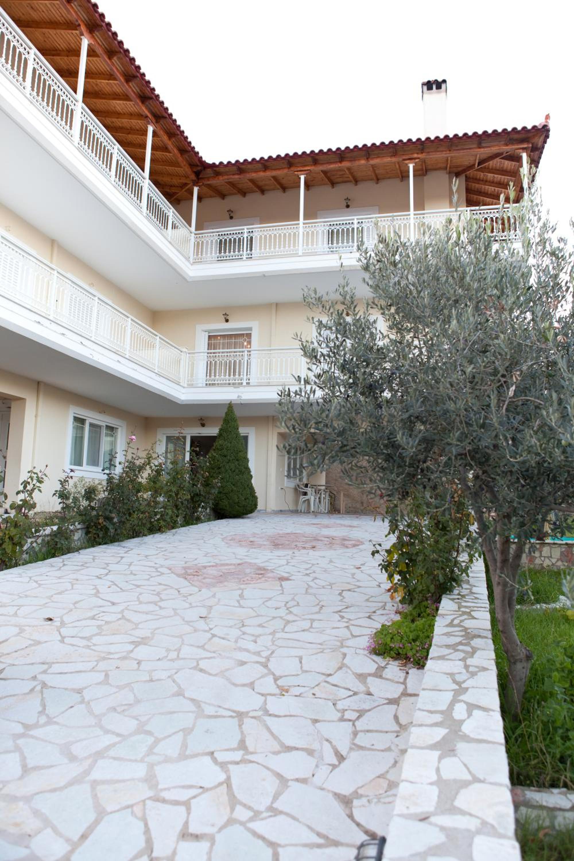 Photo 7