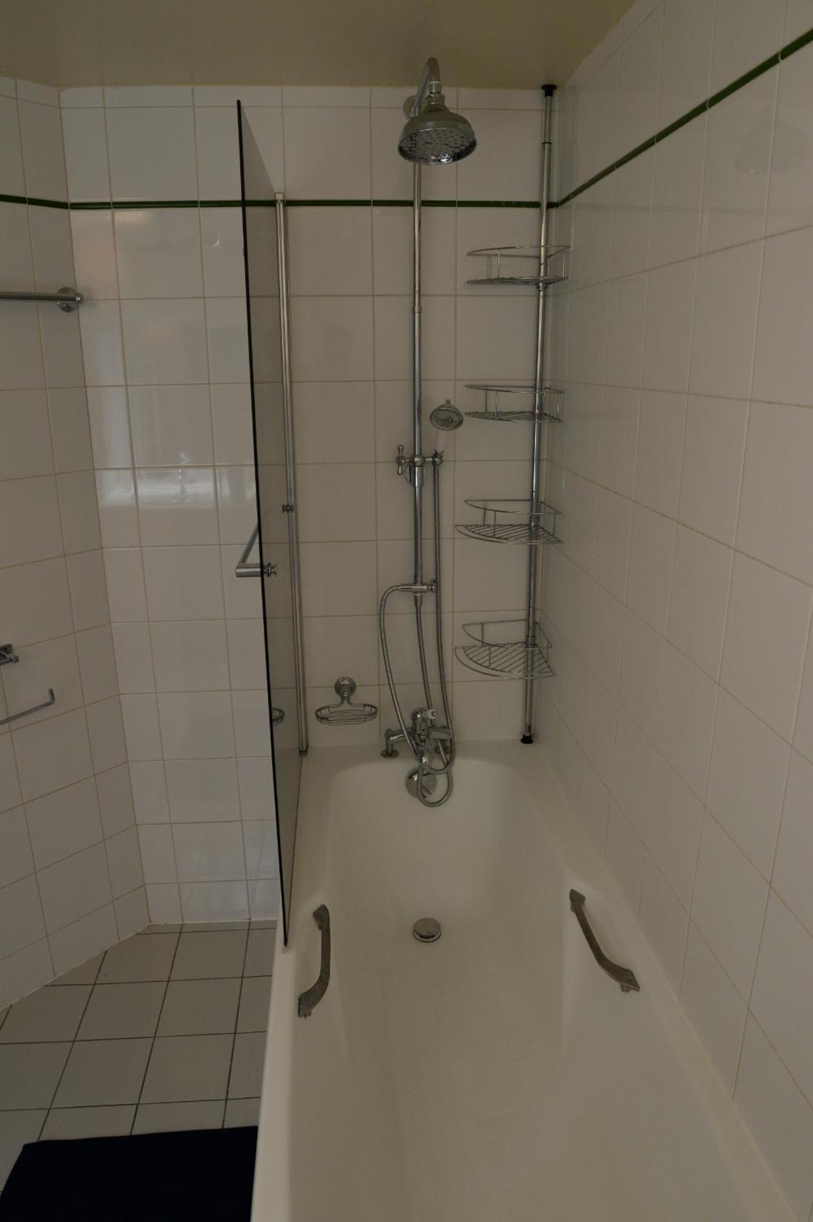Photo 34