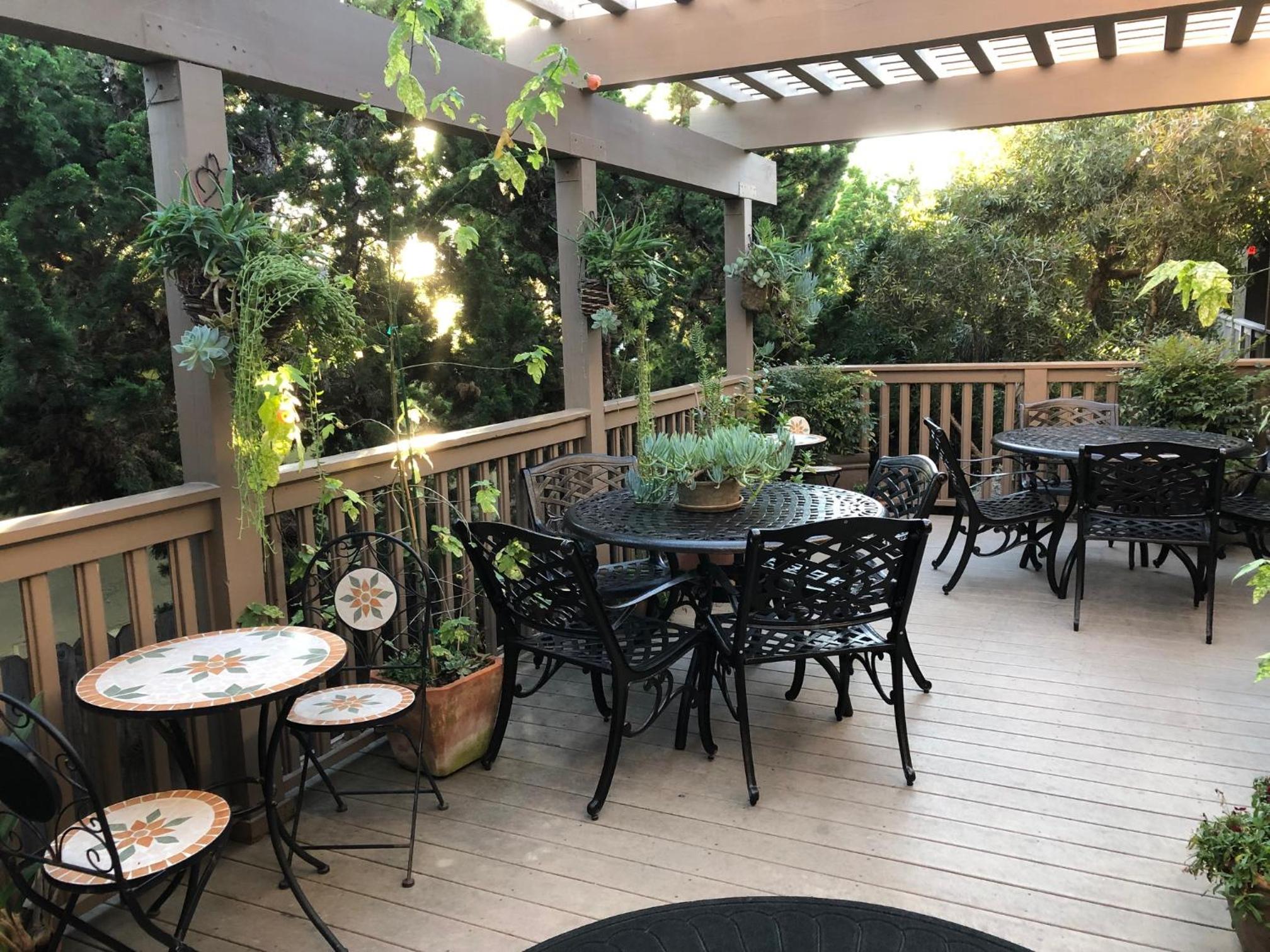 Little Sur Inn