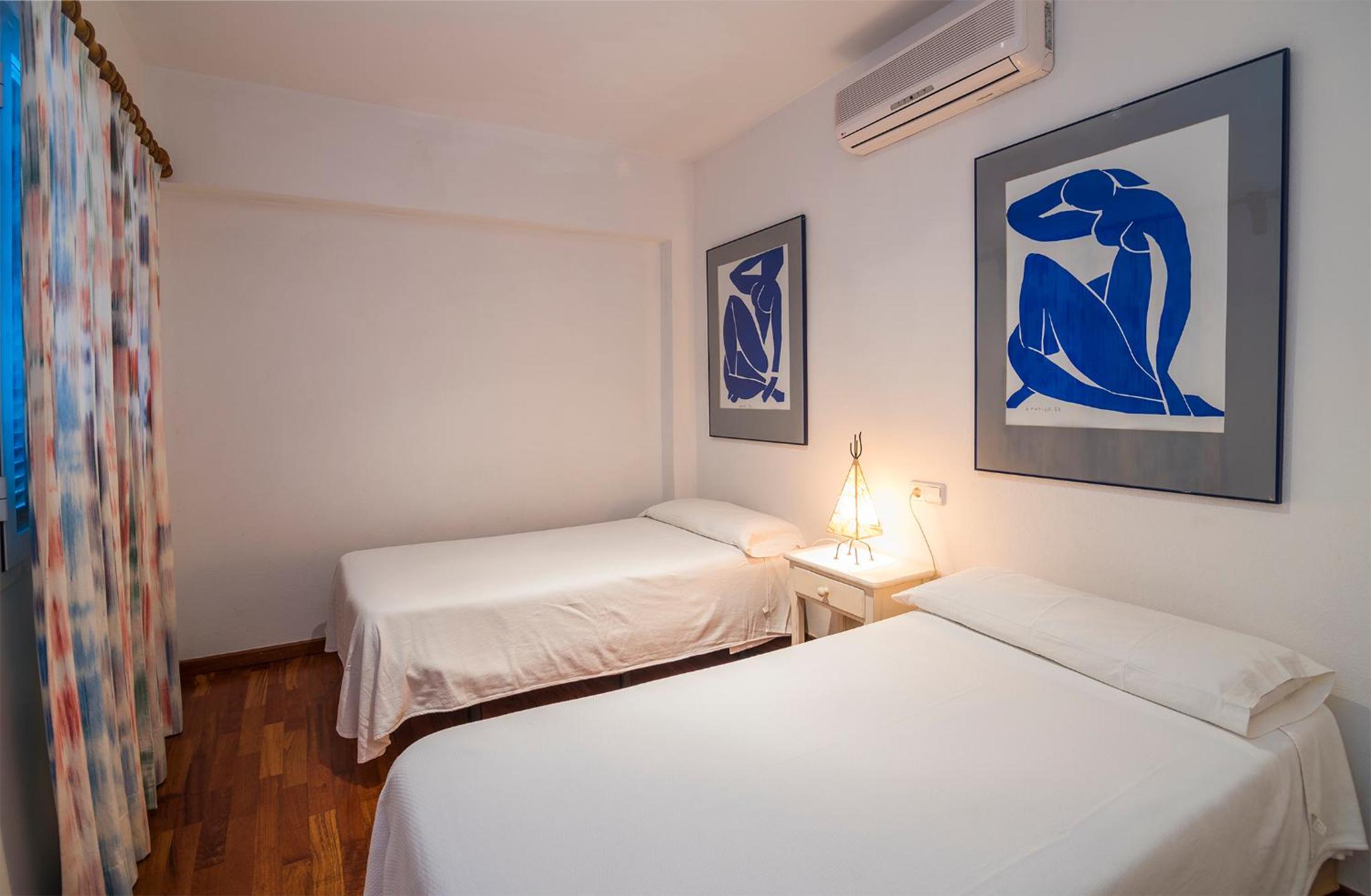Beachfront apartment Tanamar view 5