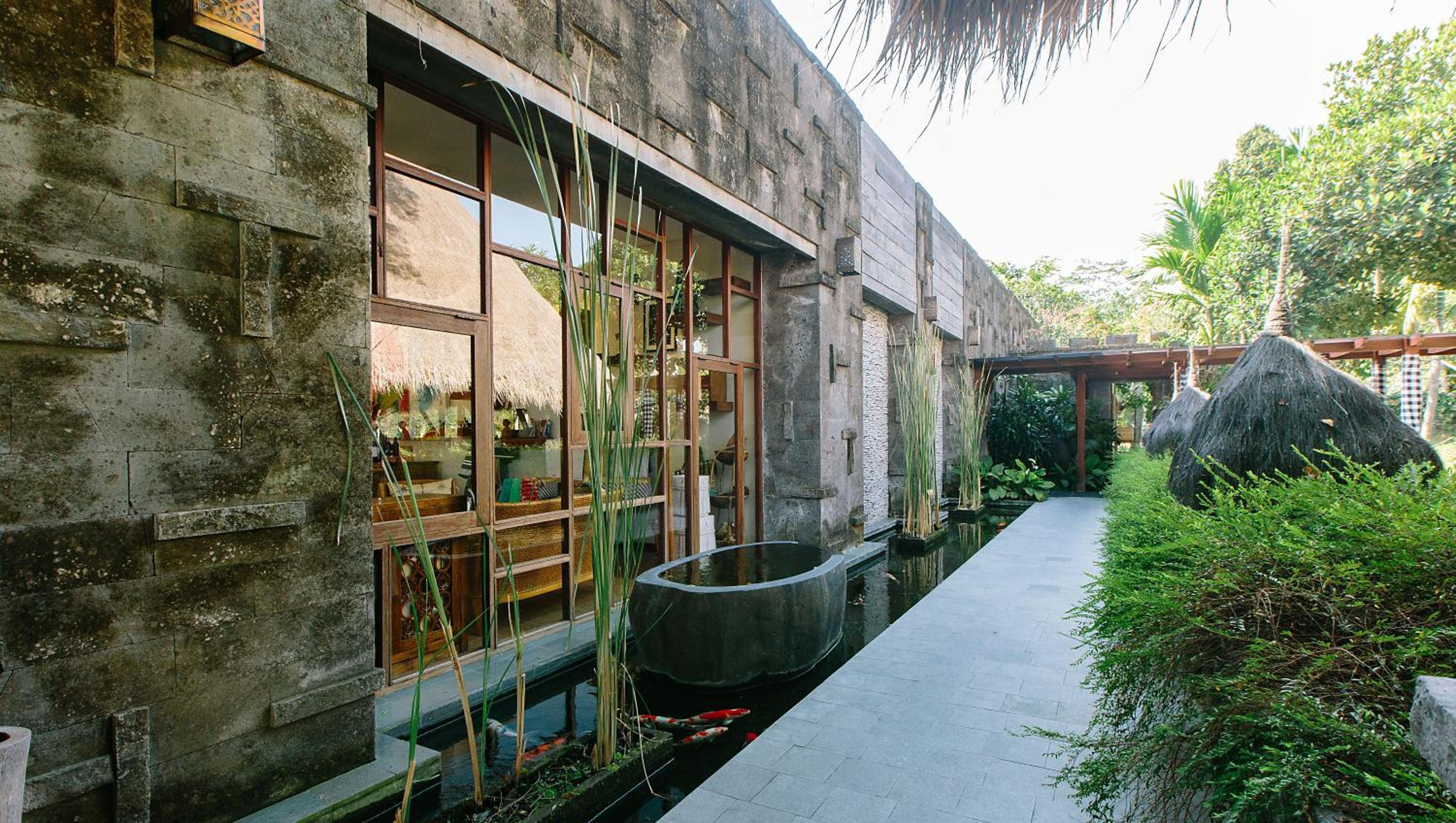 Tejaprana Resort & Spa