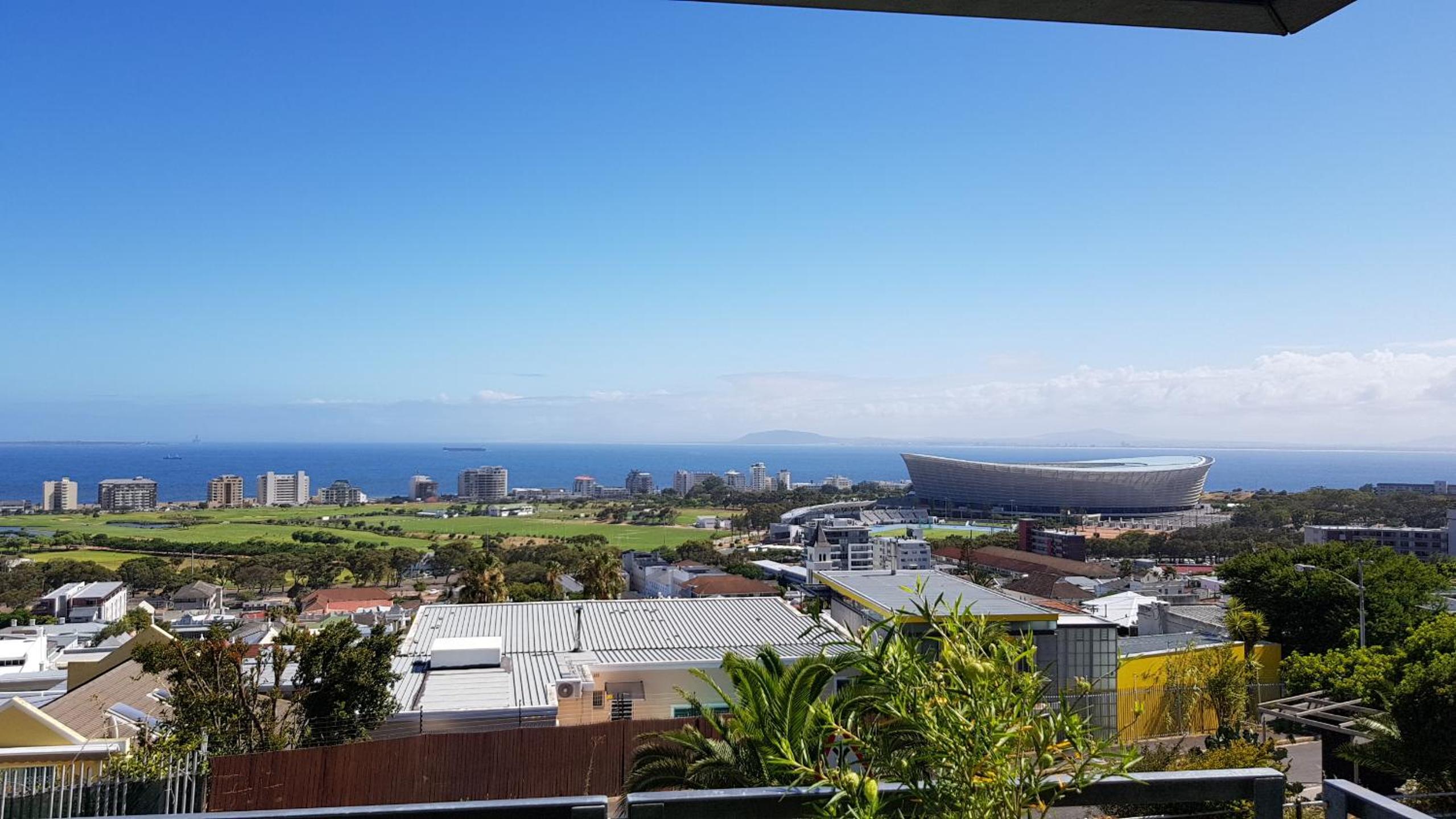 Cape Town Skyroof Apt LoadShedding Proof Ocean Views