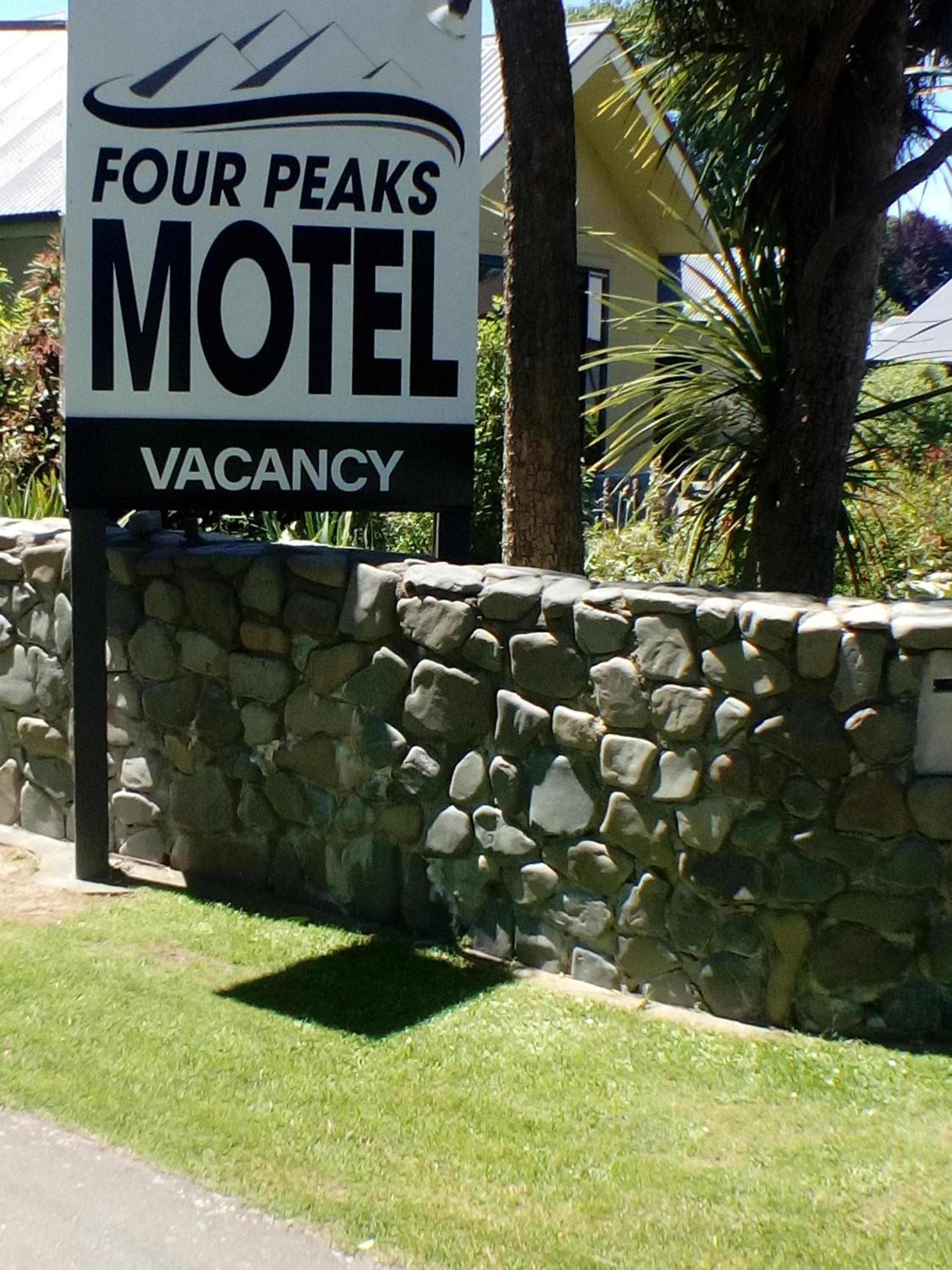Four Peaks Motel