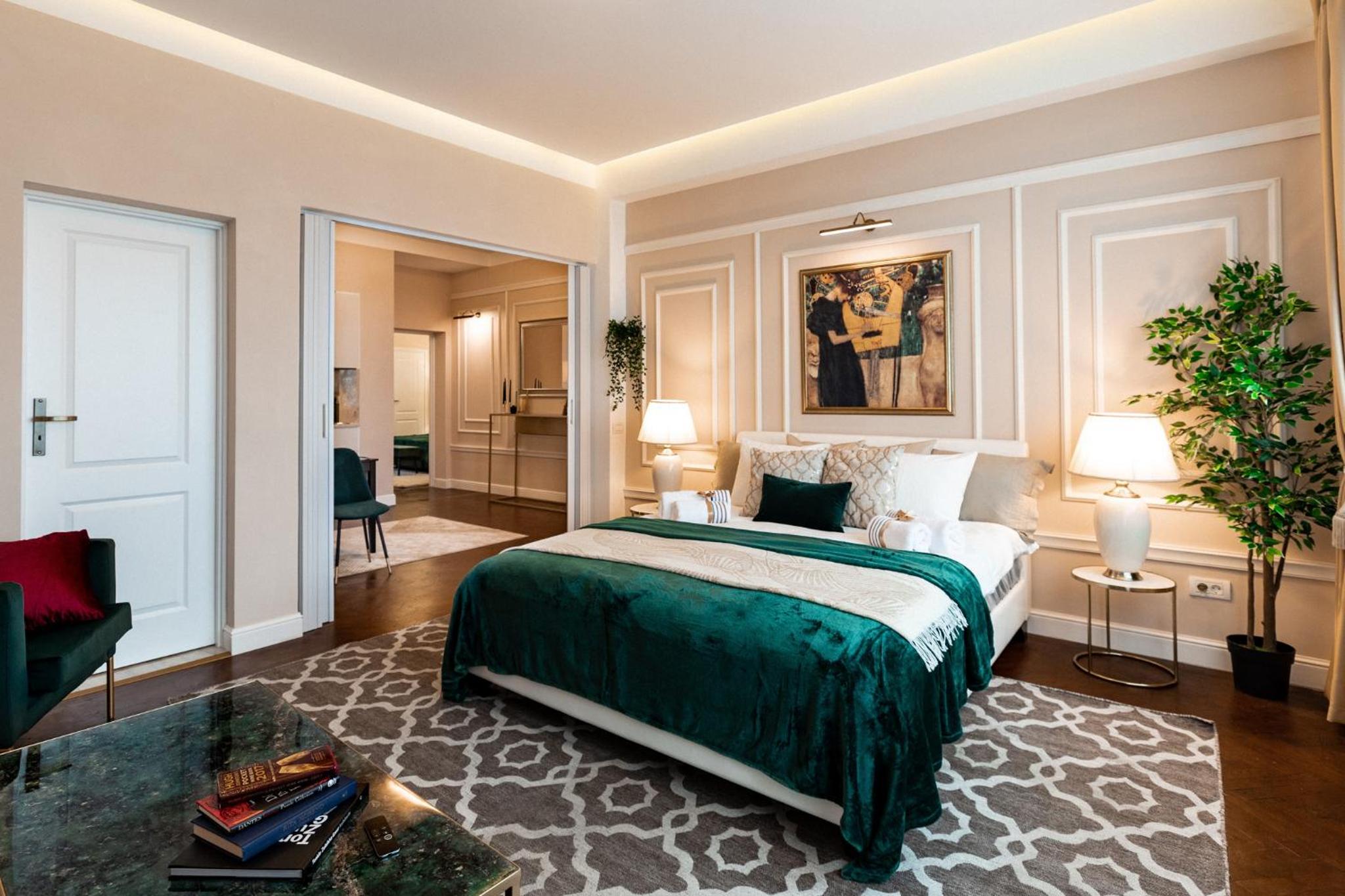 Qult - Golden Nest view 3