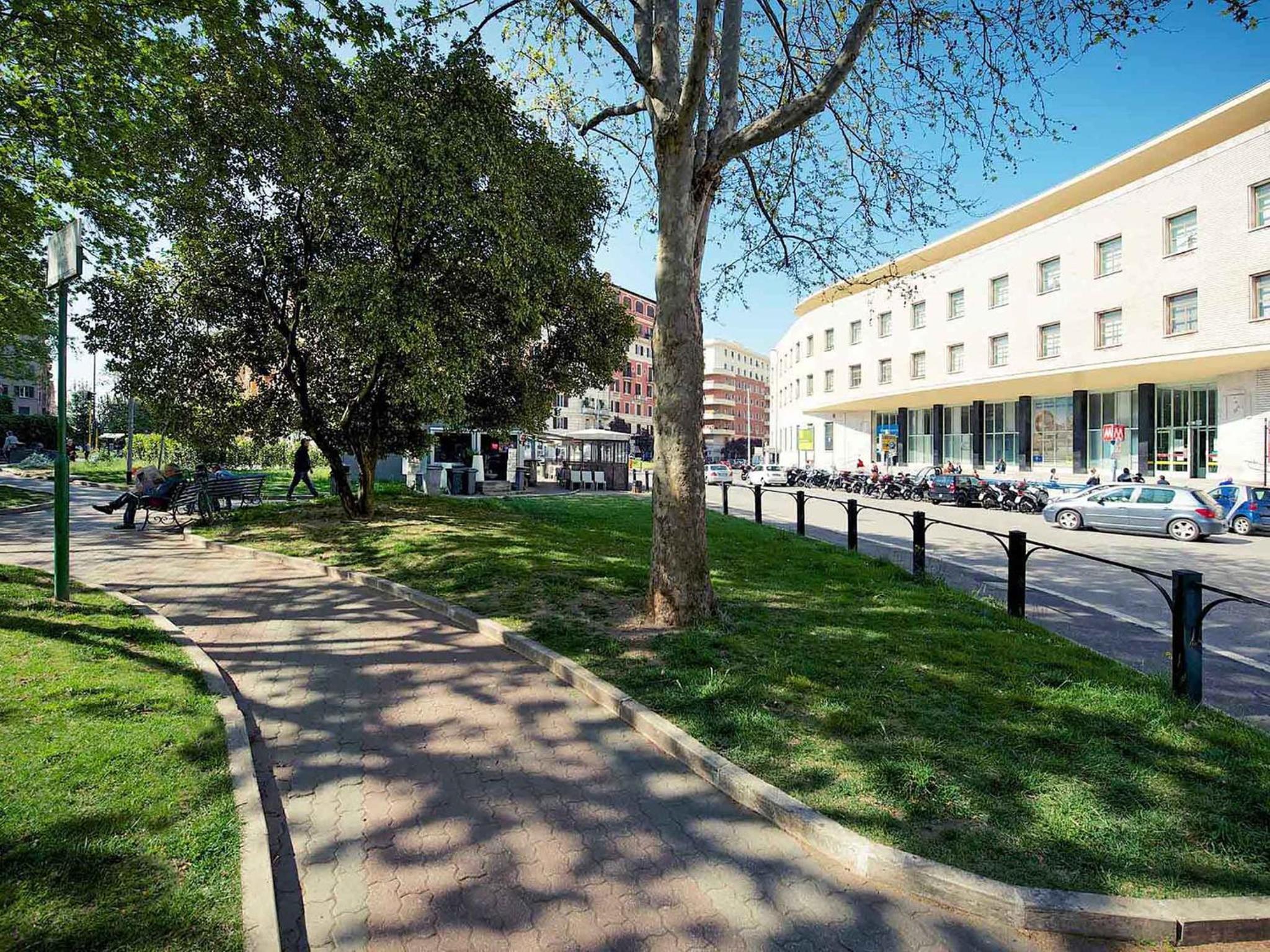 Hotel Jadore Monic - Image 1