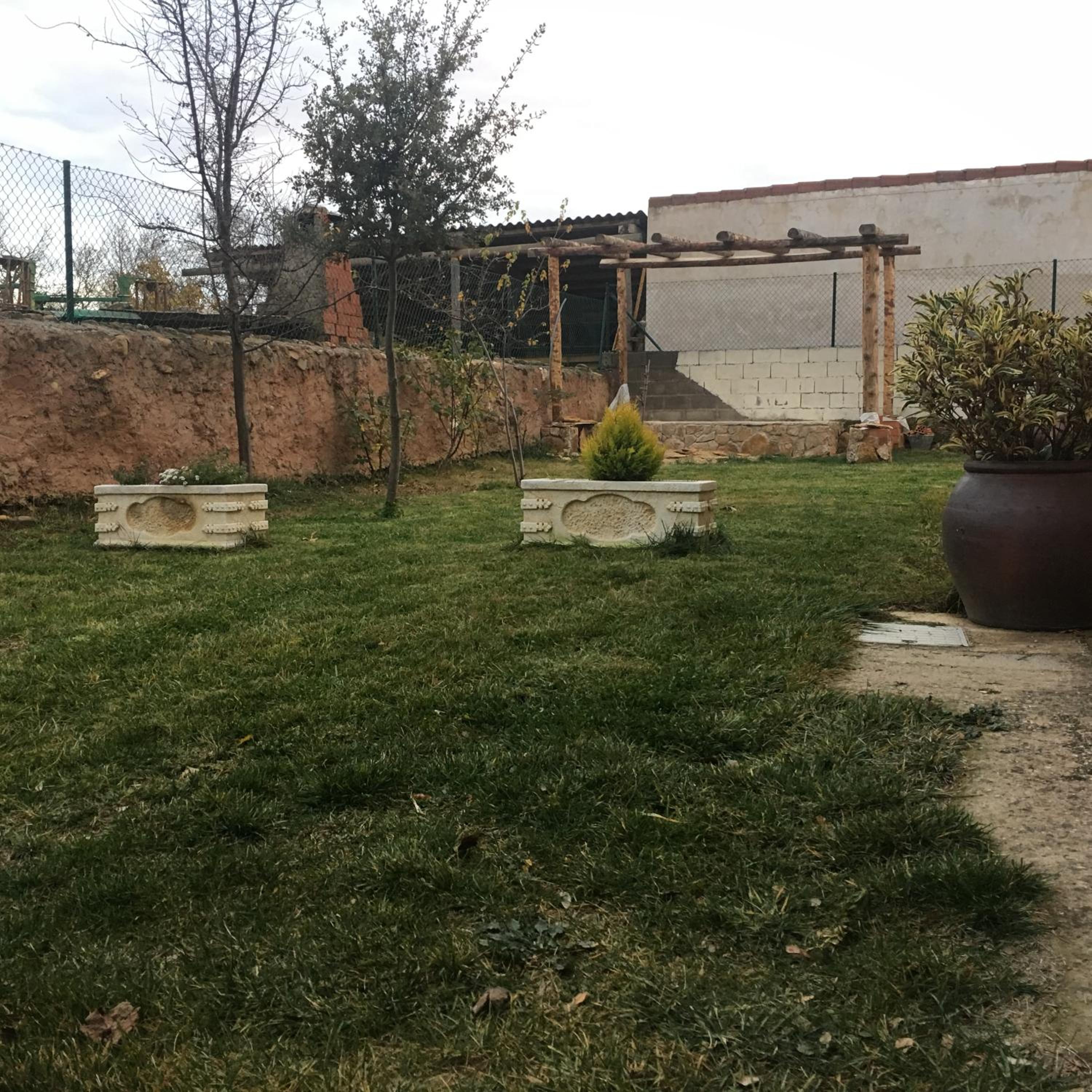 Photo 33