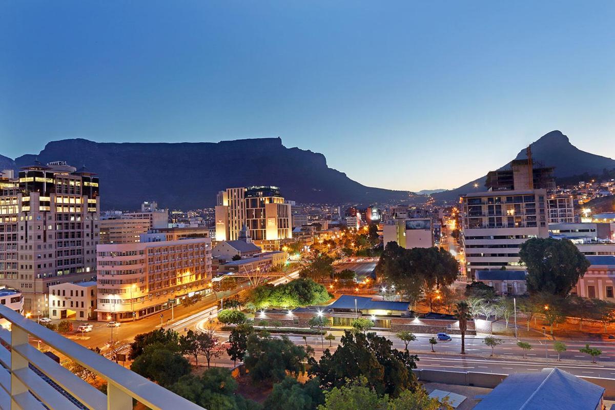 Metropolis Apartments view 4