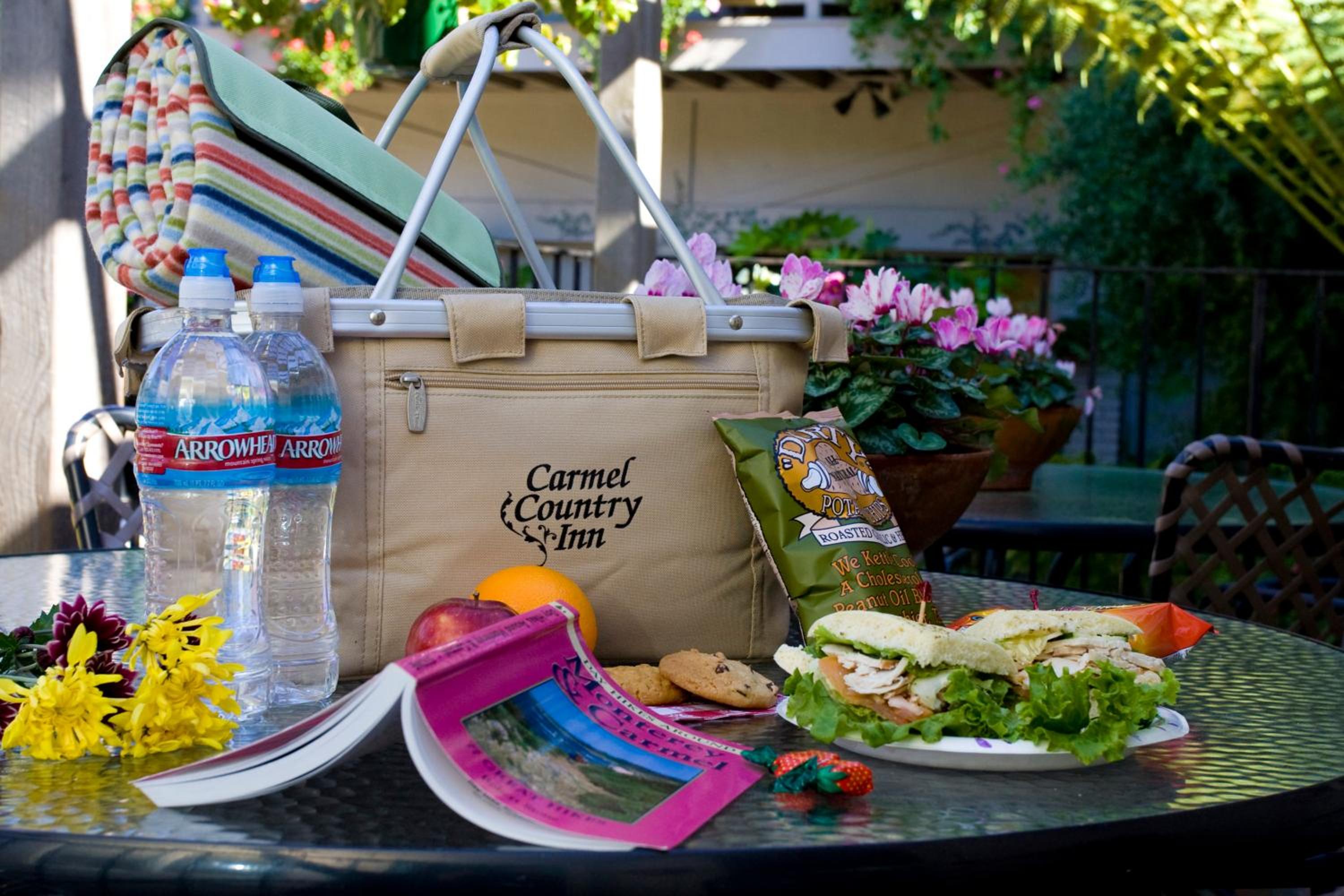 Monterey Vacations - Carmel Country Inn - Property Image 4