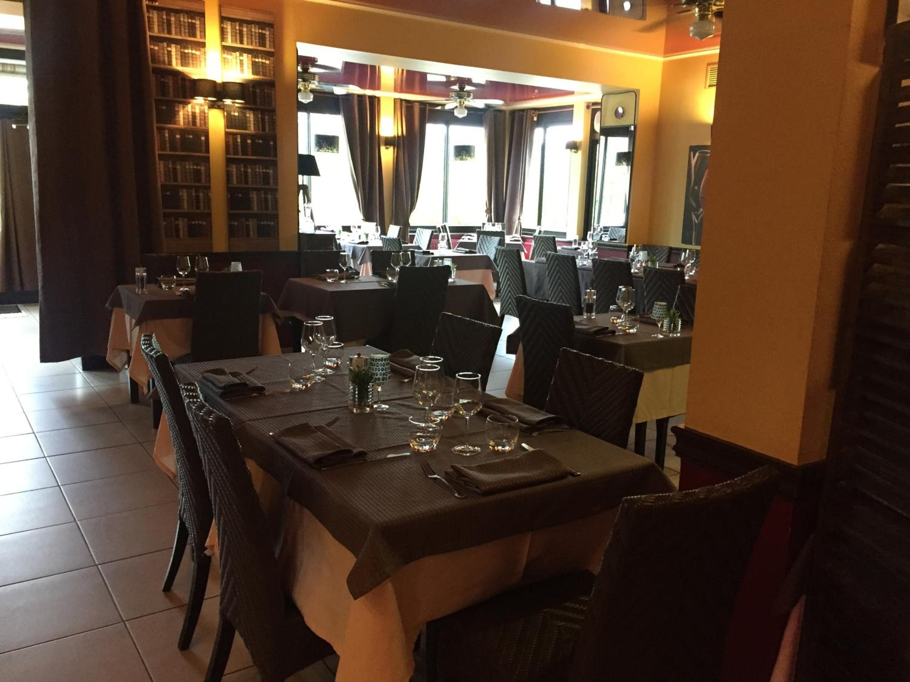 restaurant