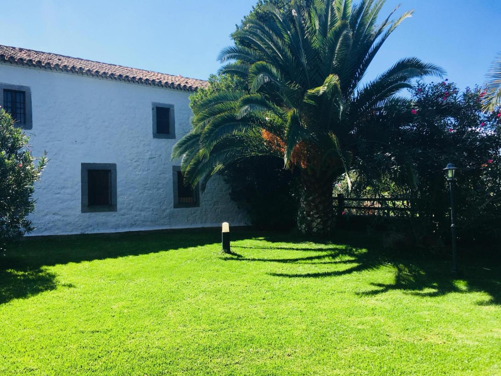 Cortijos y Dehesa