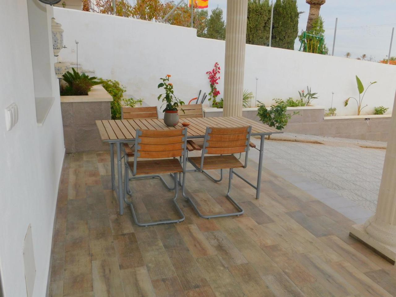 Maison Alriad - Alojamiento familiar tranquilo cerca del mar con jardín, porche y parking privado en el interior de la finca no apto para fiestas photo 4