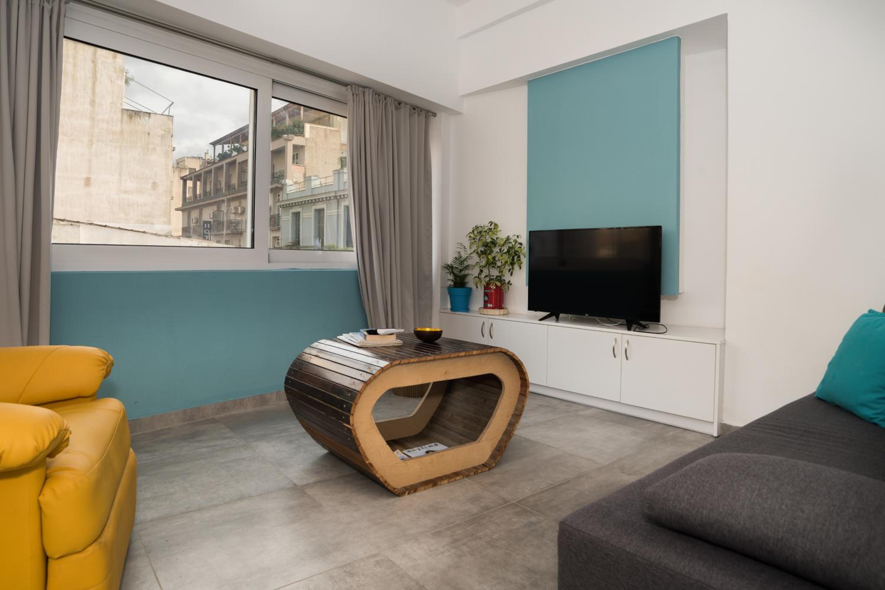 Na'maste Apartments